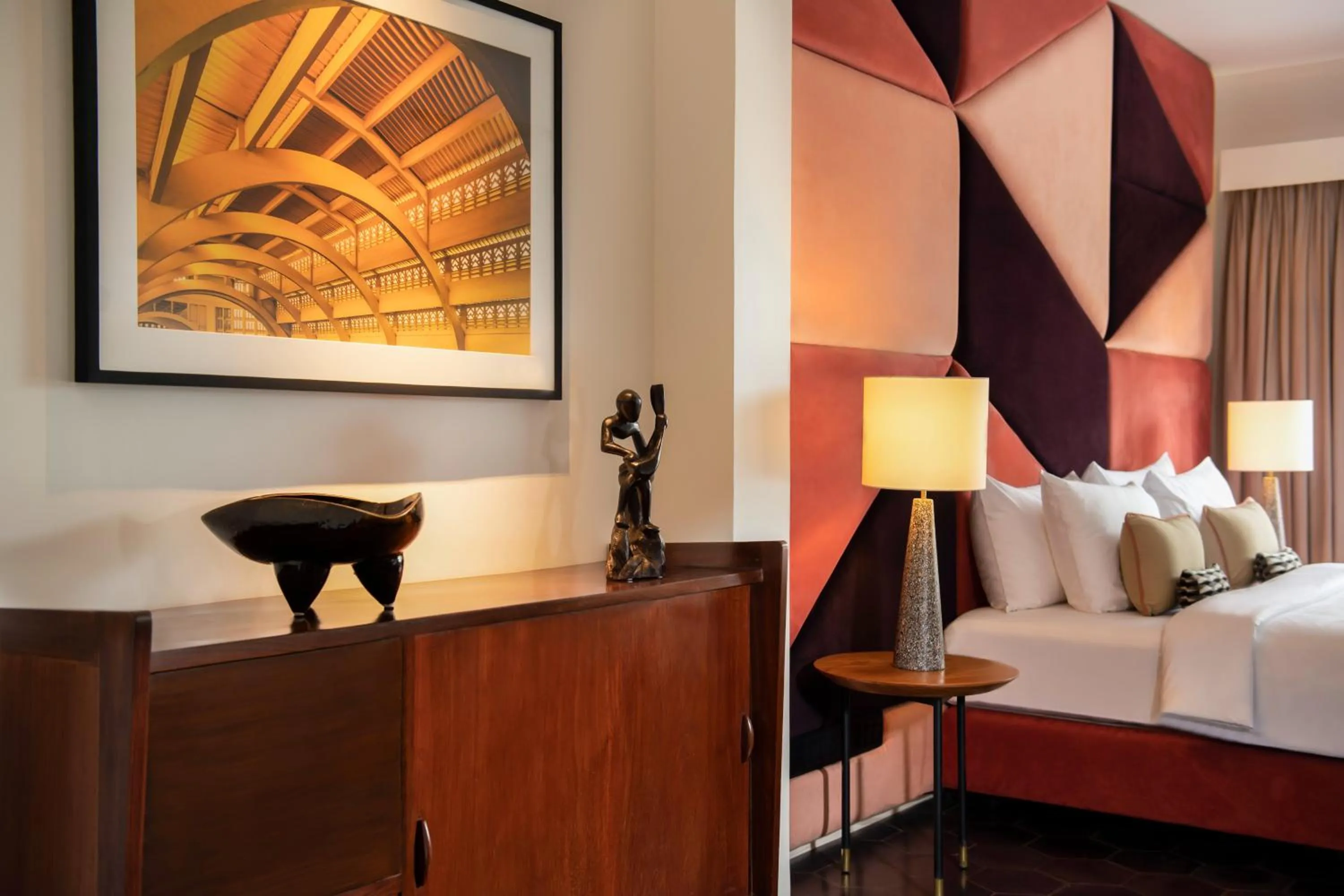 Decorative detail, Bed in Viroth's Villa