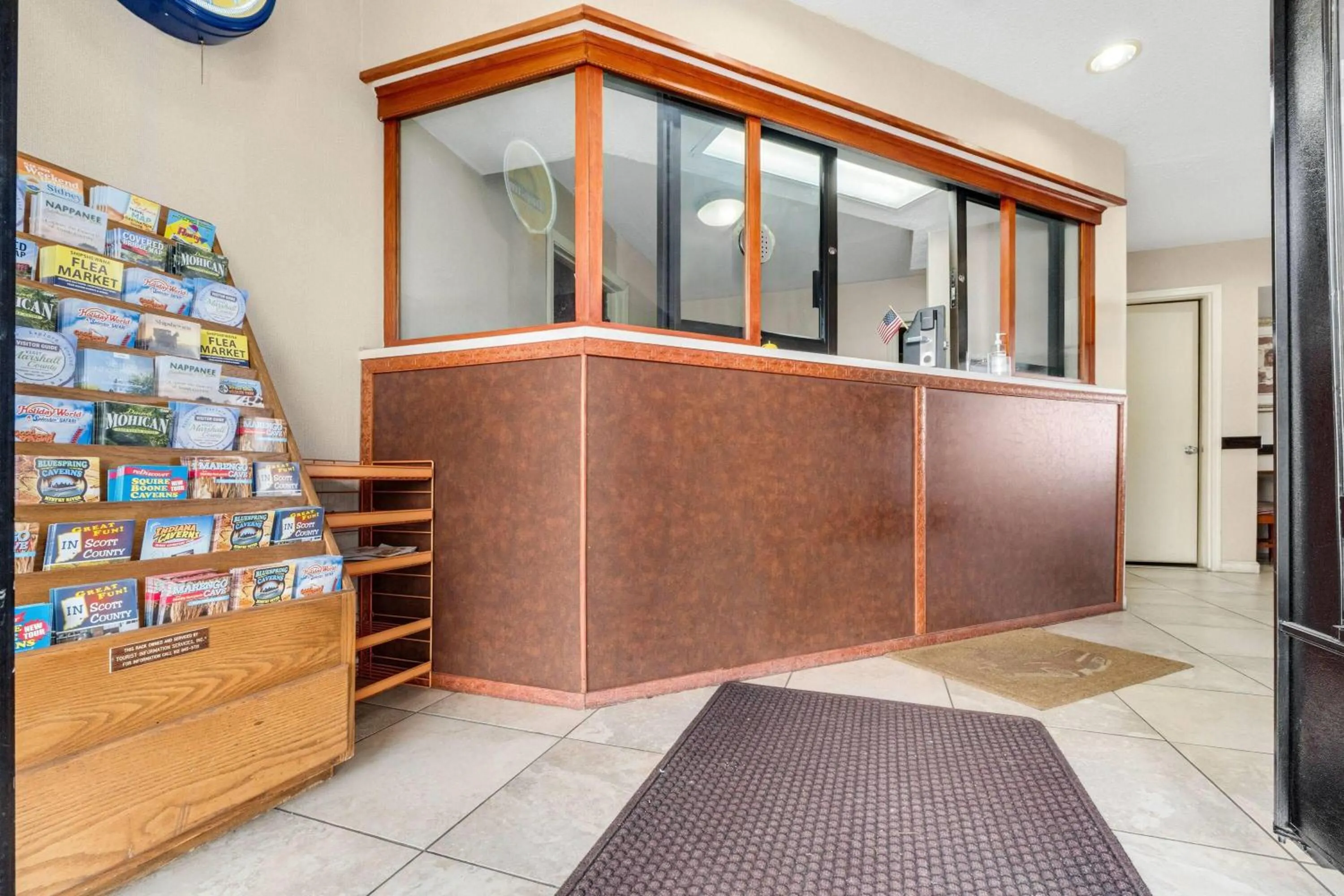 Lobby or reception in Days Inn by Wyndham Fort Wayne