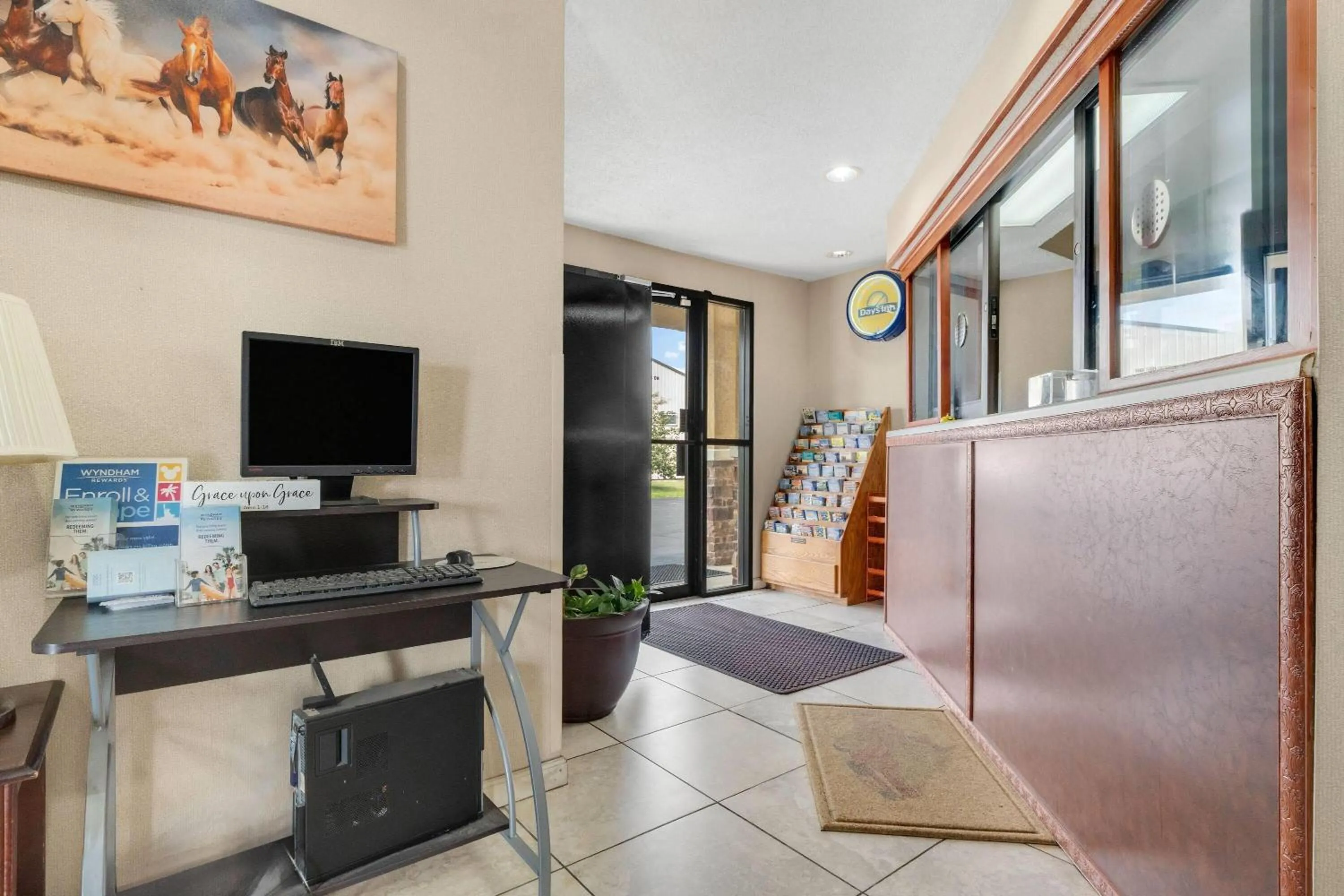 Business facilities in Days Inn by Wyndham Fort Wayne