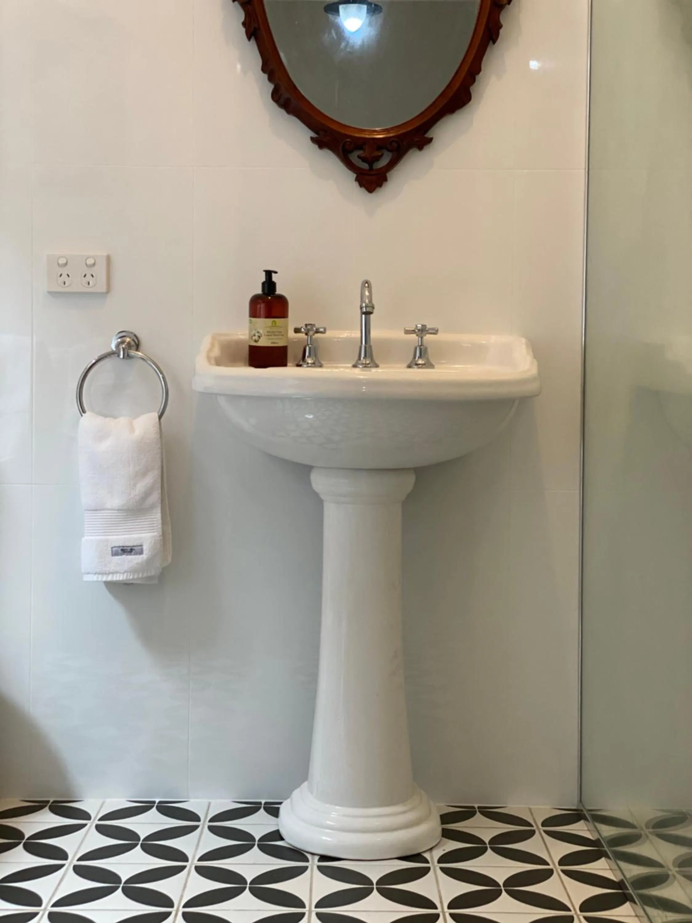 Bathroom in Palmyra B&B