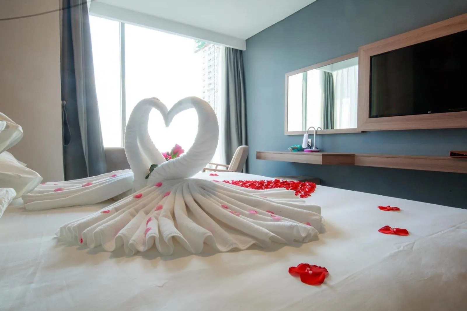 TV and multimedia, Bed in Libra Hotel Nha Trang