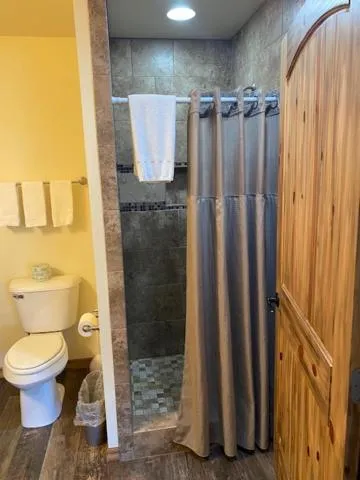 Yellowstone Riverside Cottages