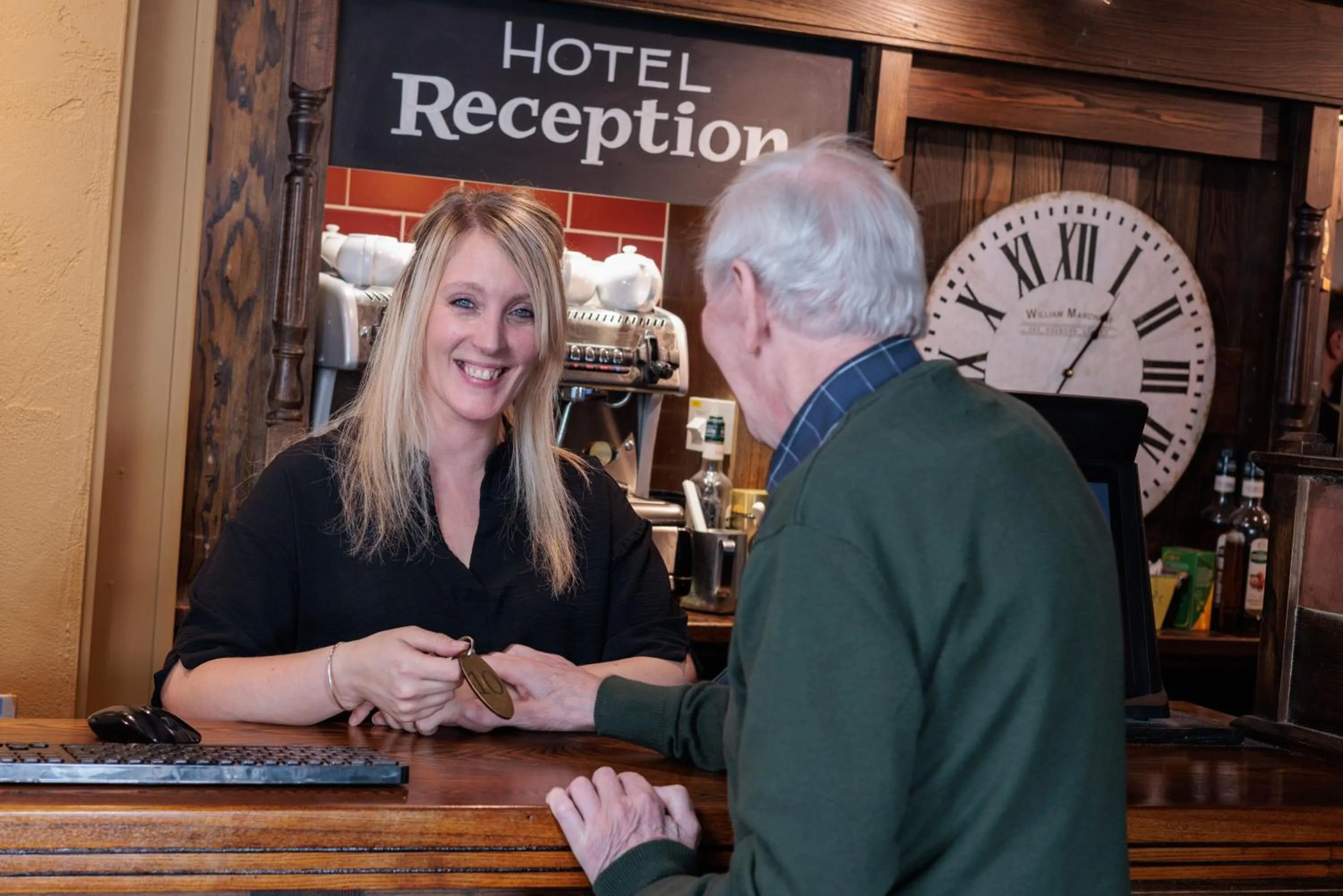 Lobby or reception in Dovey Inn
