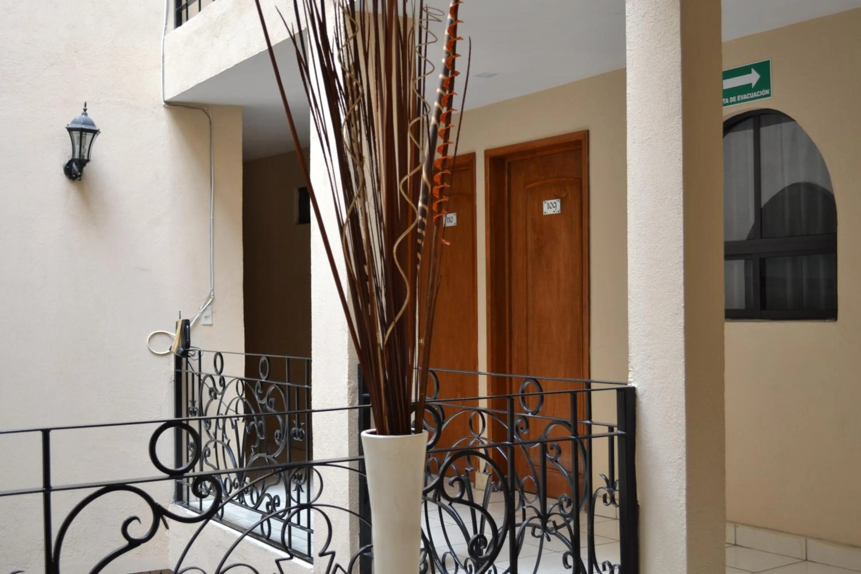 Decorative detail in Hotel Conquistadores