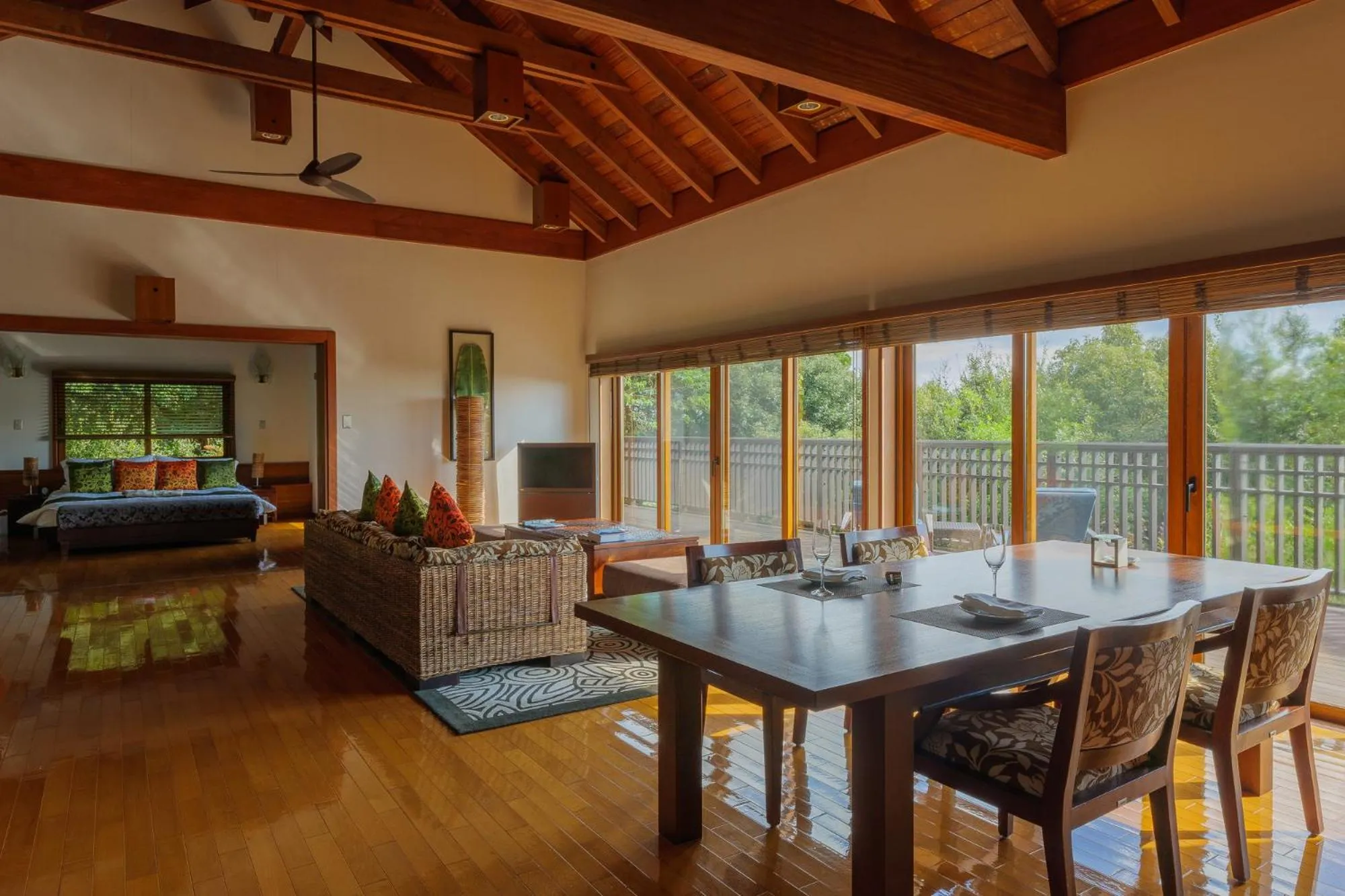 Dining area in Sankara Hotel & Spa Yakushima