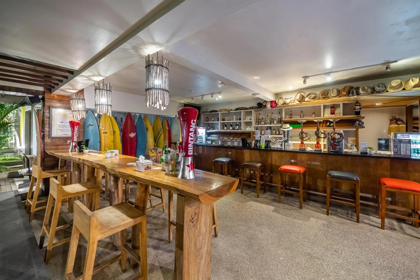 Lounge or bar in Bliss Surfer Hotel Legian