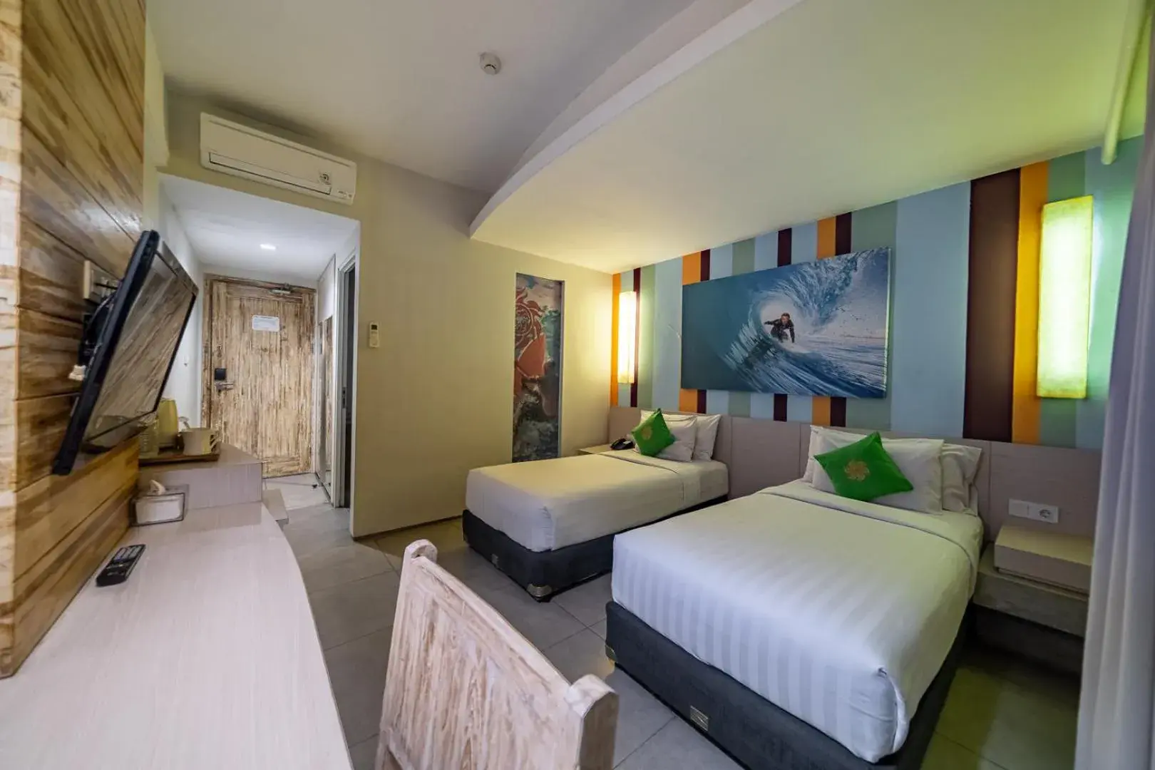 Deluxe Double or Twin Room with Balcony in Bliss Surfer Hotel Legian Deluxe Double or Twin Room with Balcony in Bliss Surfer Hotel Legian