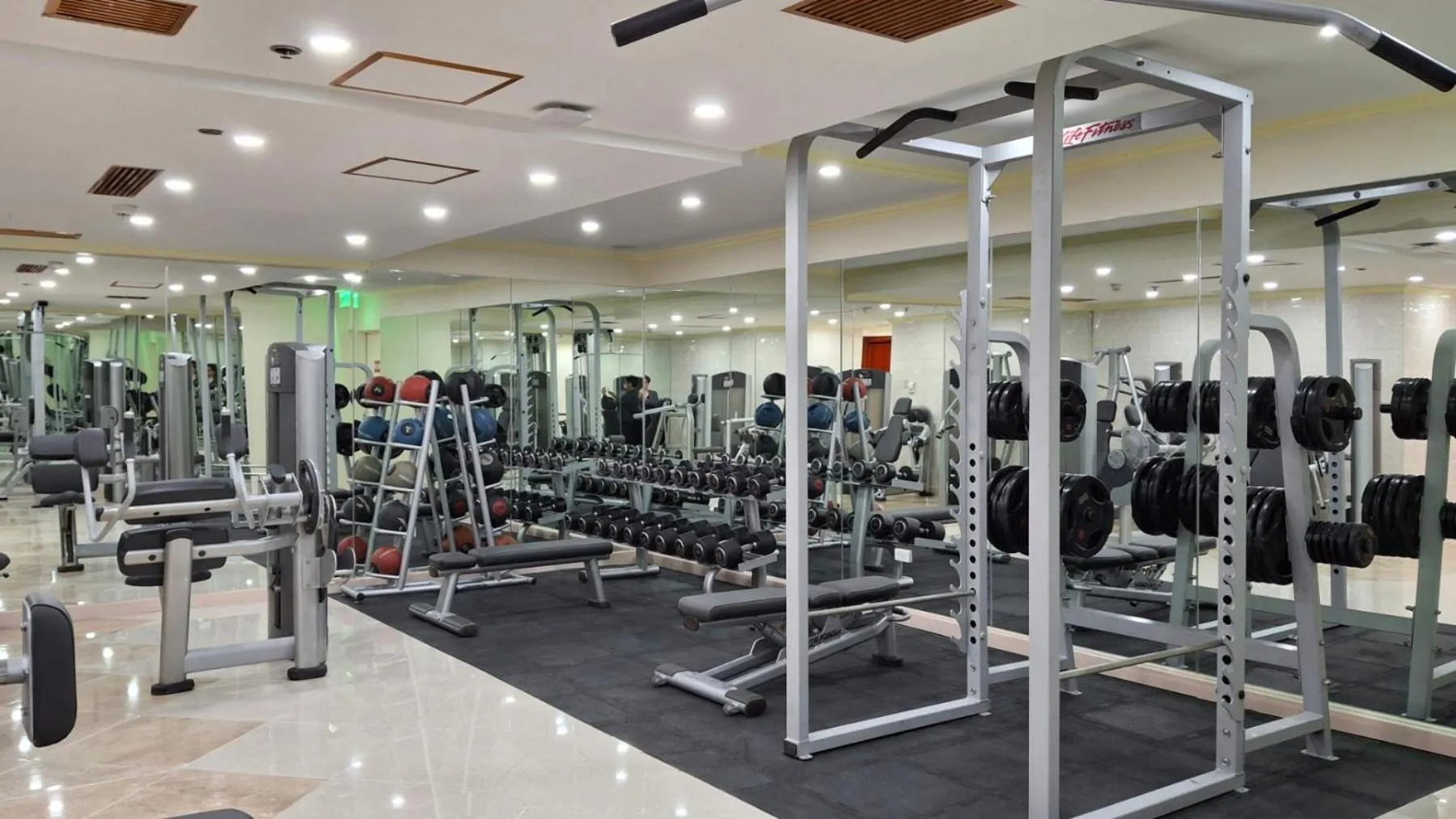 Fitness centre/facilities in Manila Prince Hotel