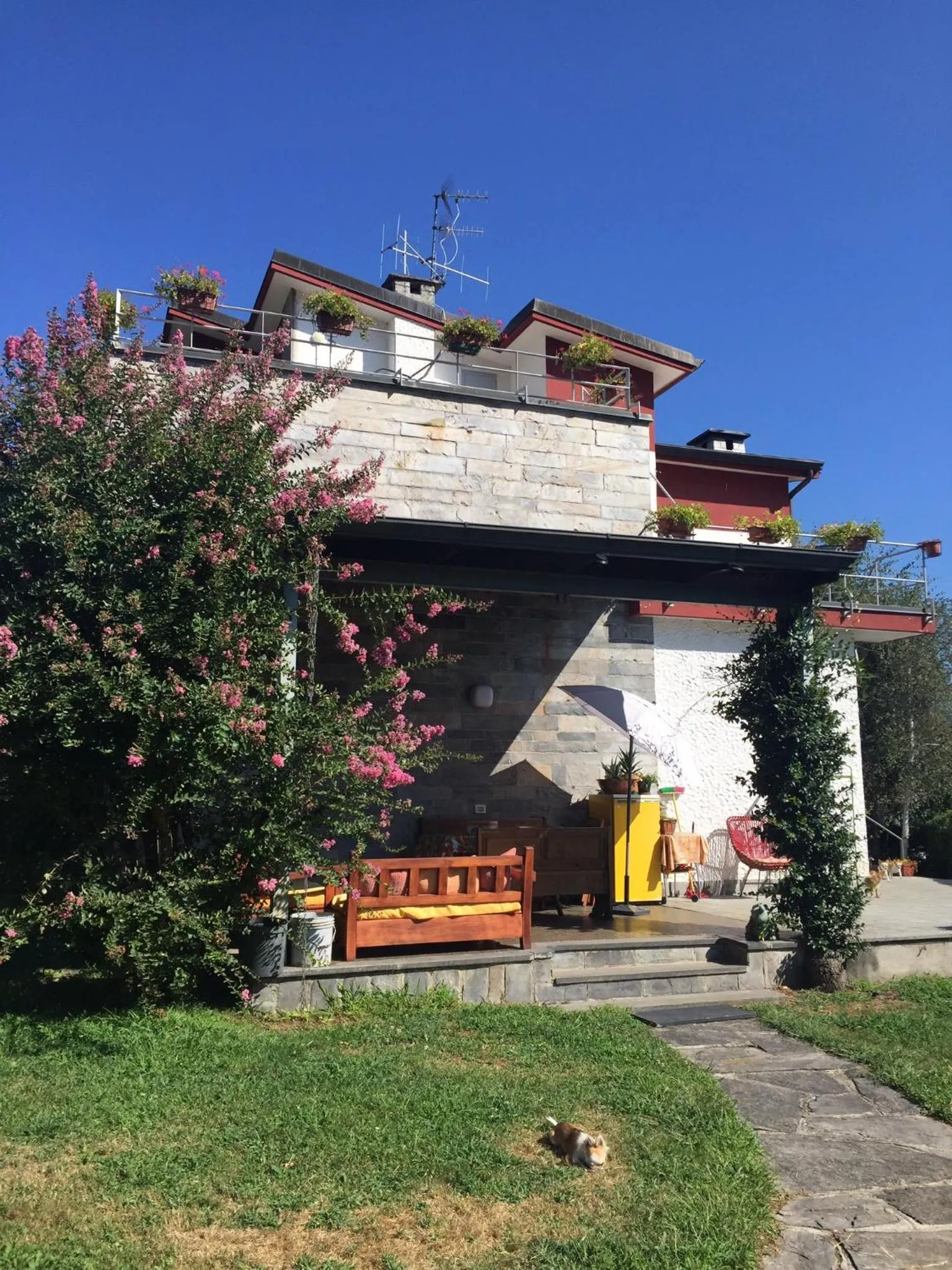 Property building in B&B Il tempo del sogno con cani e gatti Pet&Breakfast