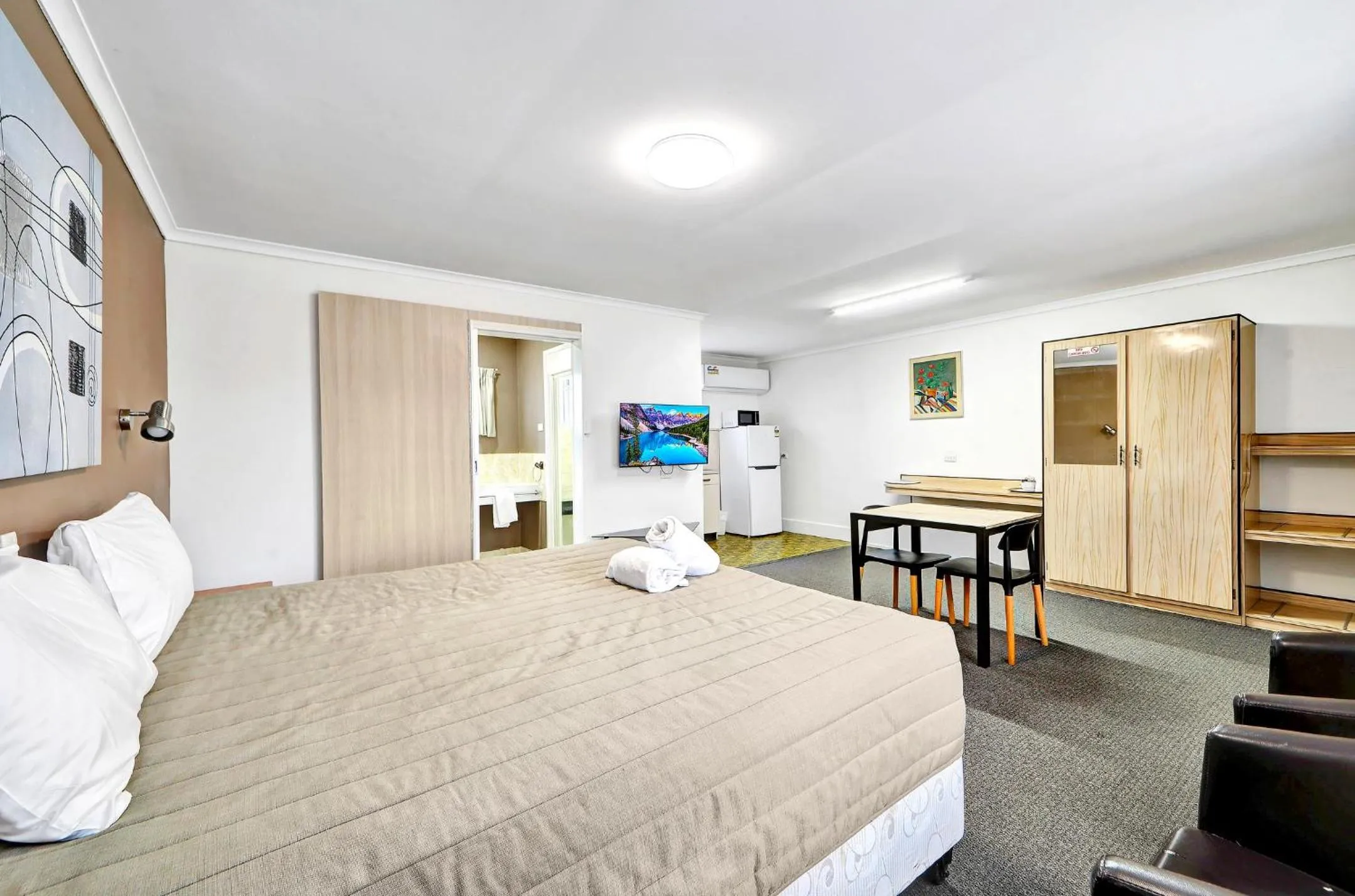 Bed in Riviera Motel Bundaberg