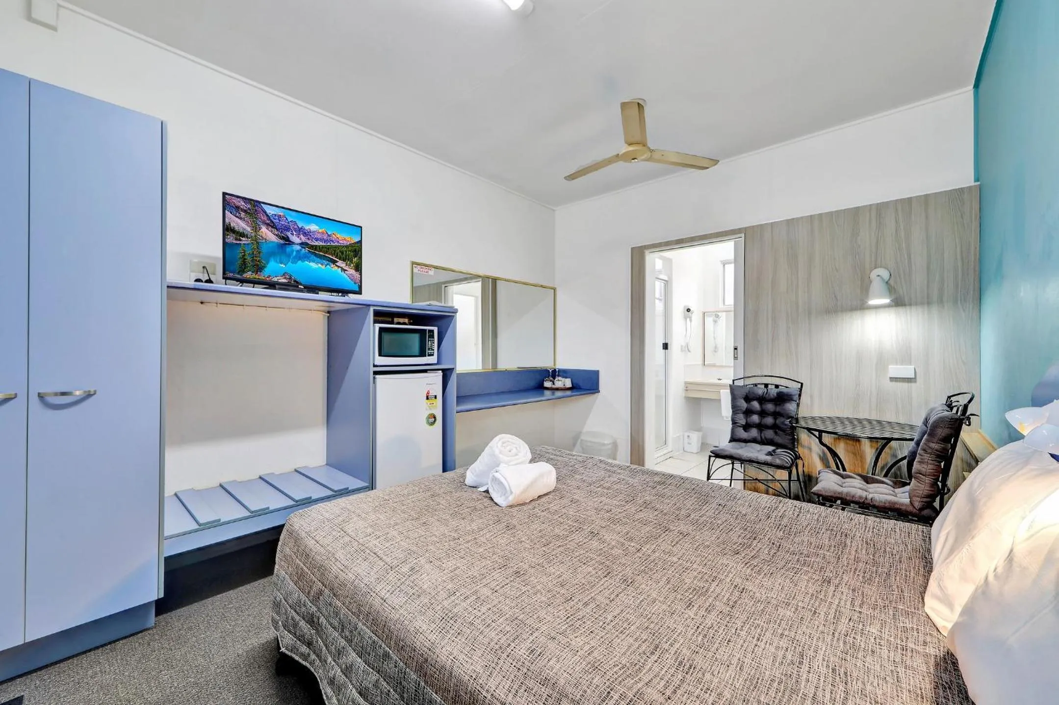 Bed in Riviera Motel Bundaberg