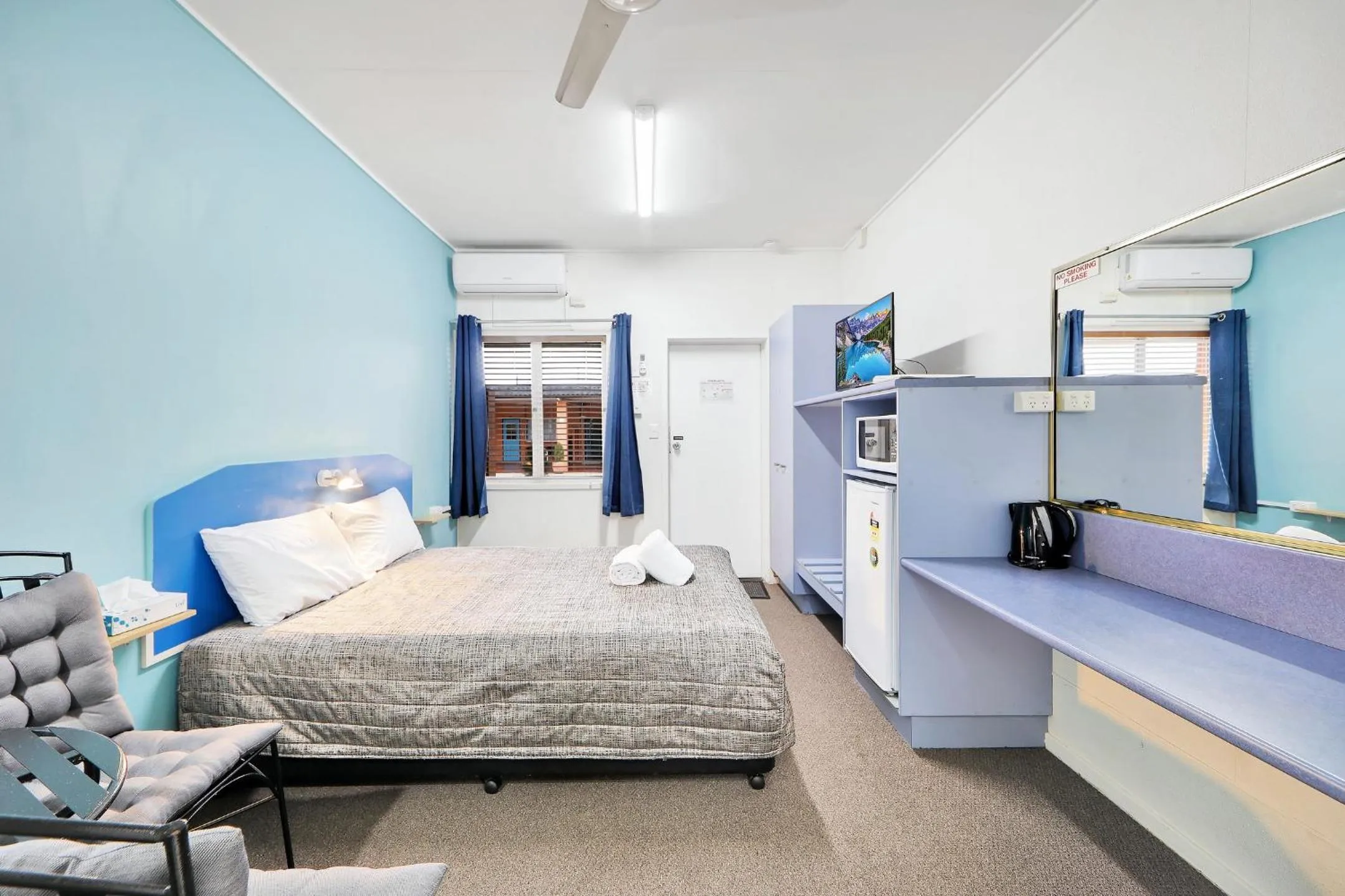 Bed in Riviera Motel Bundaberg