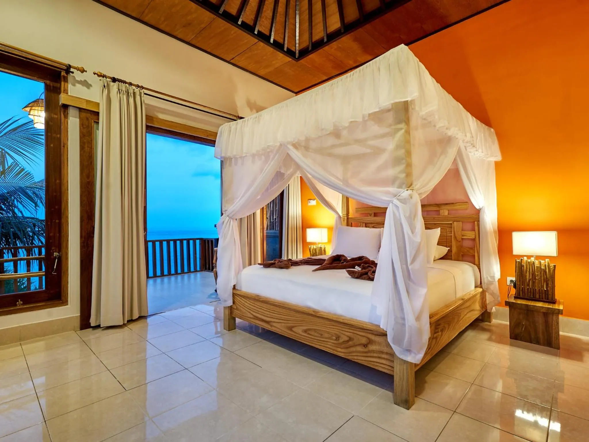 Photo of the whole room, Bed in Vienna Beach Resort