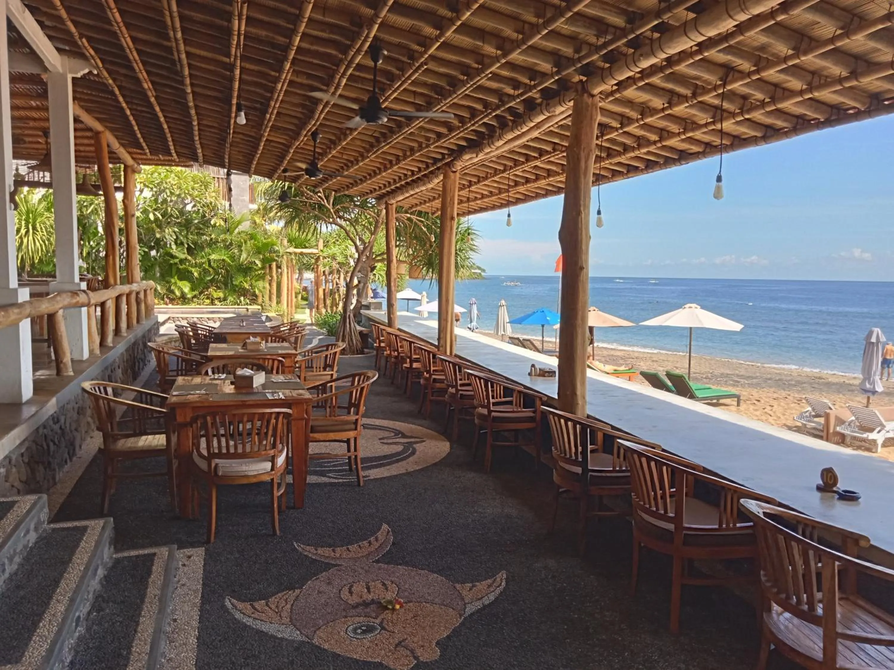 Restaurant/places to eat in Vienna Beach Resort