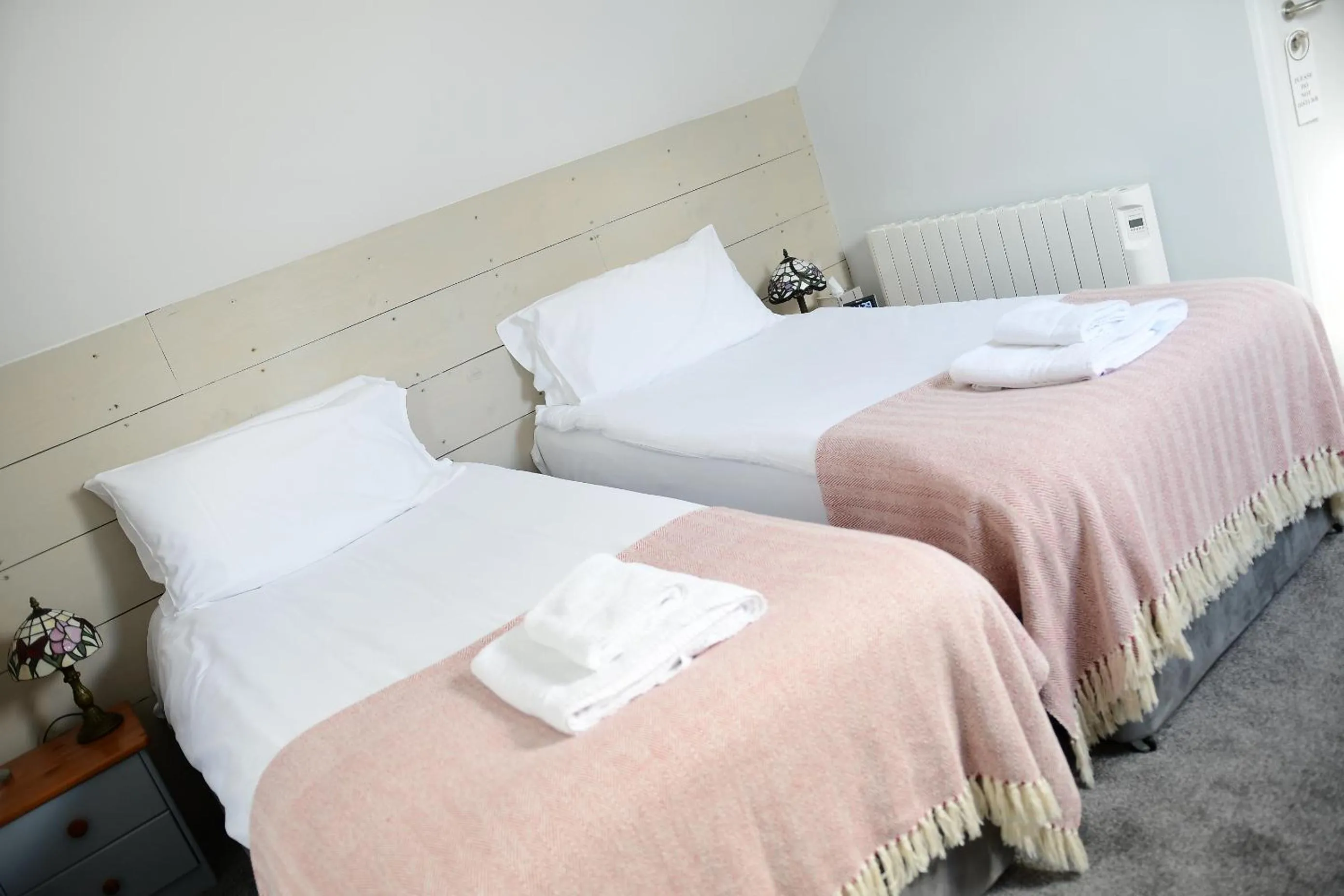 Bedroom, Bed in Vikings Accommodation