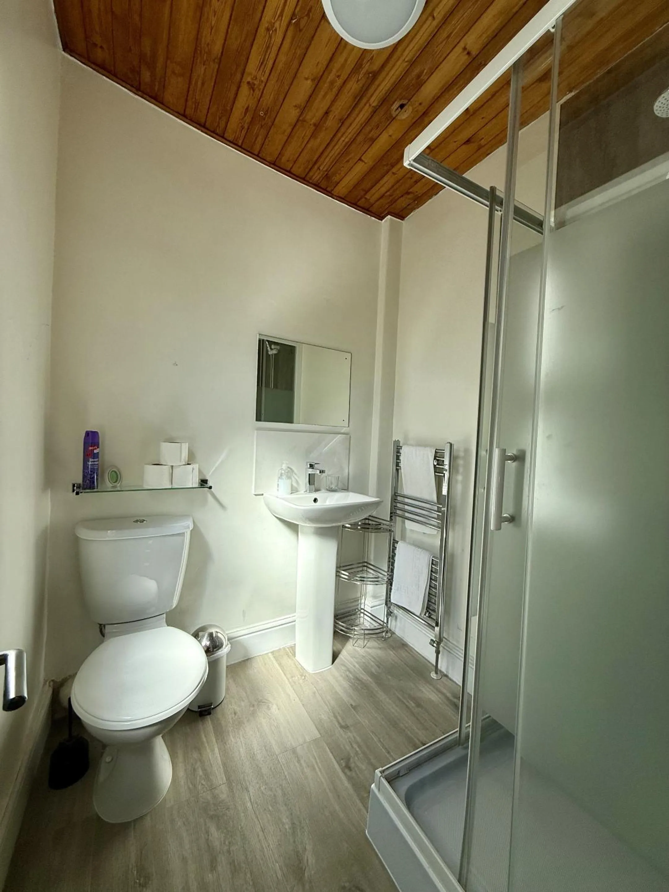 Bathroom in Vikings Accommodation