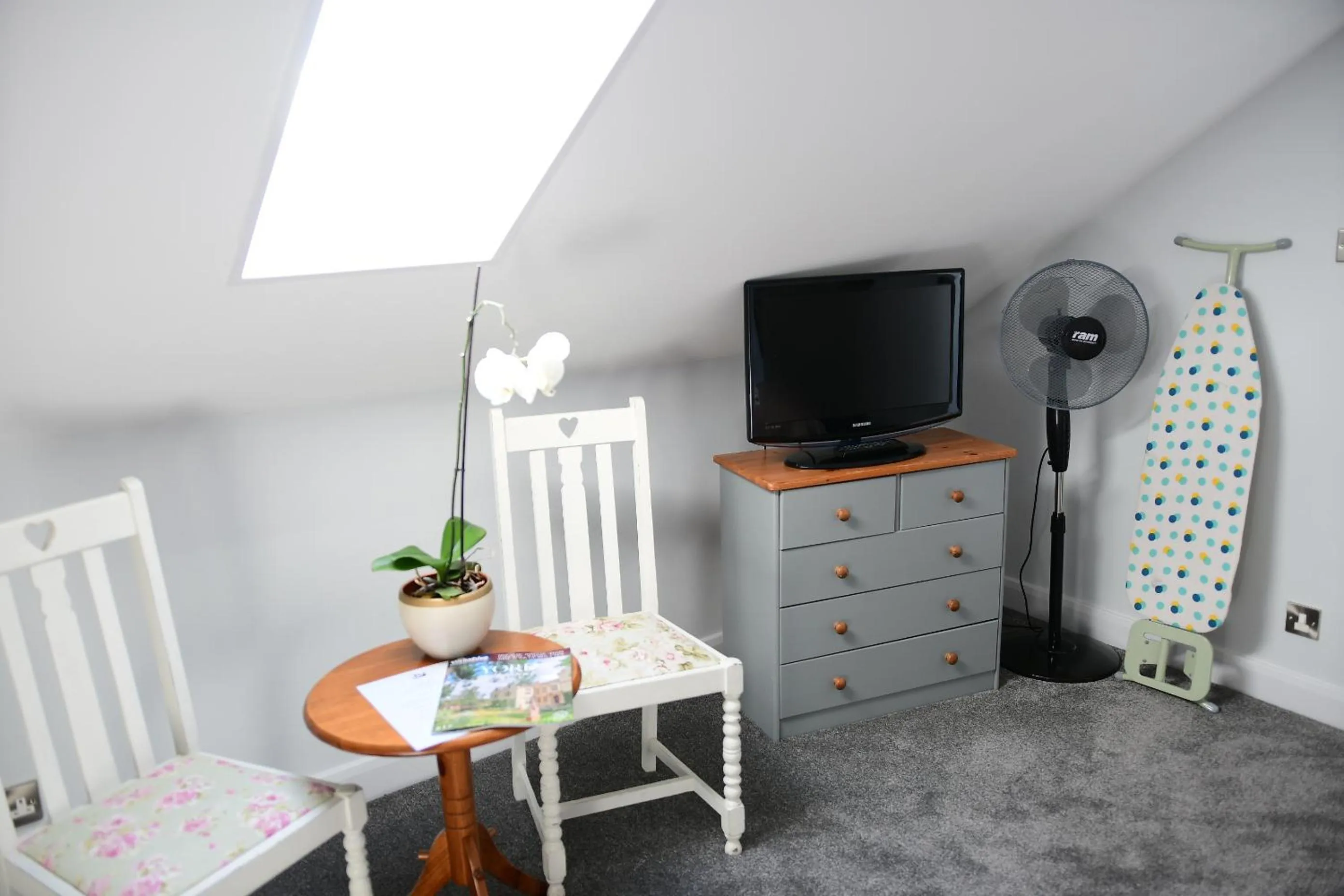 Bedroom, Bed in Vikings Accommodation