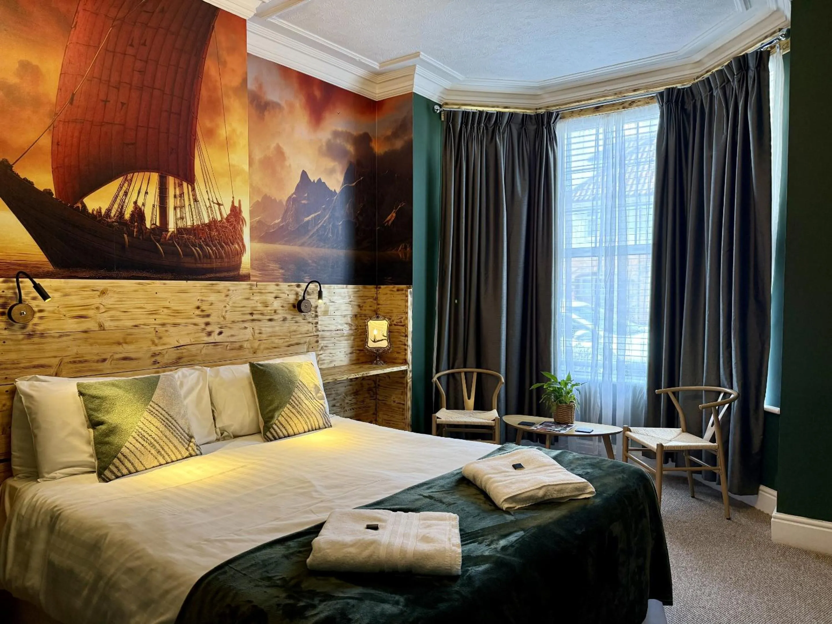 Bedroom, Bed in Vikings Accommodation