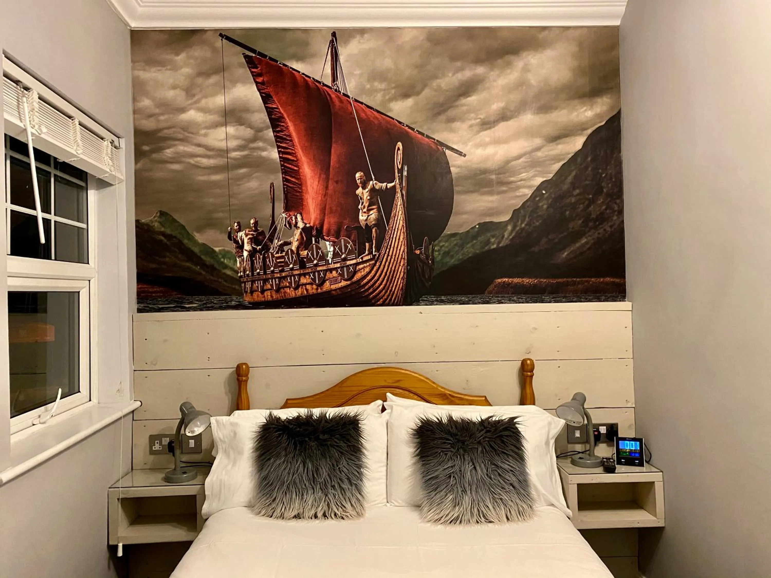 Bedroom, Bed in Vikings Accommodation