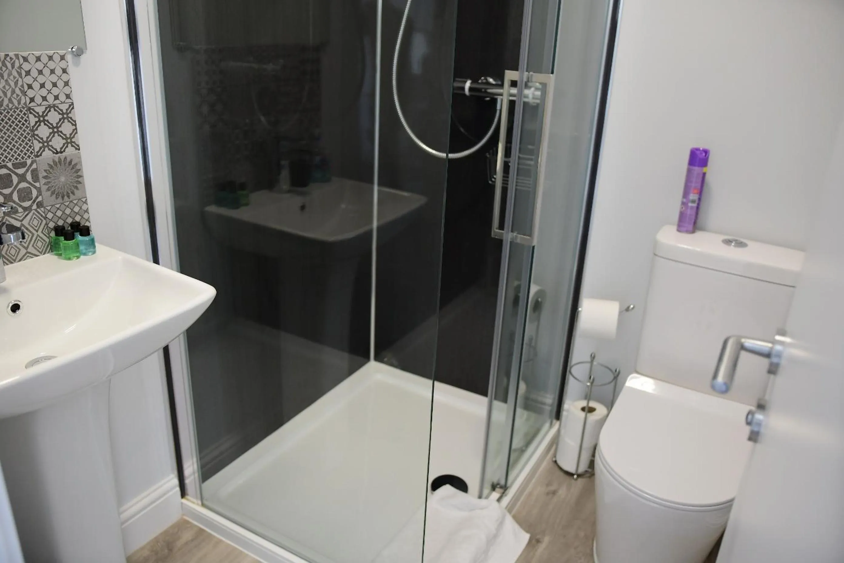 Bathroom in Vikings Accommodation