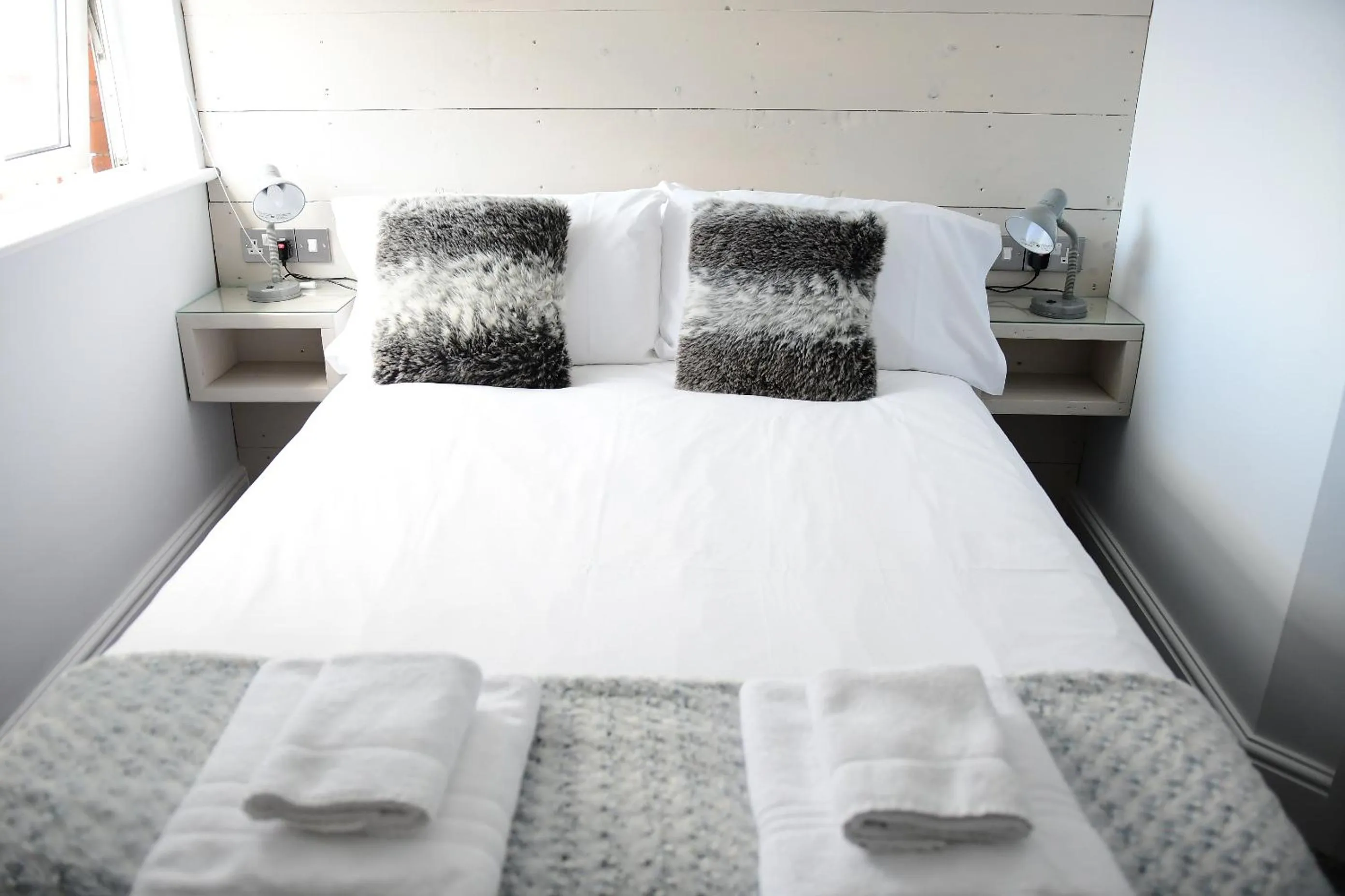 Bedroom, Bed in Vikings Accommodation