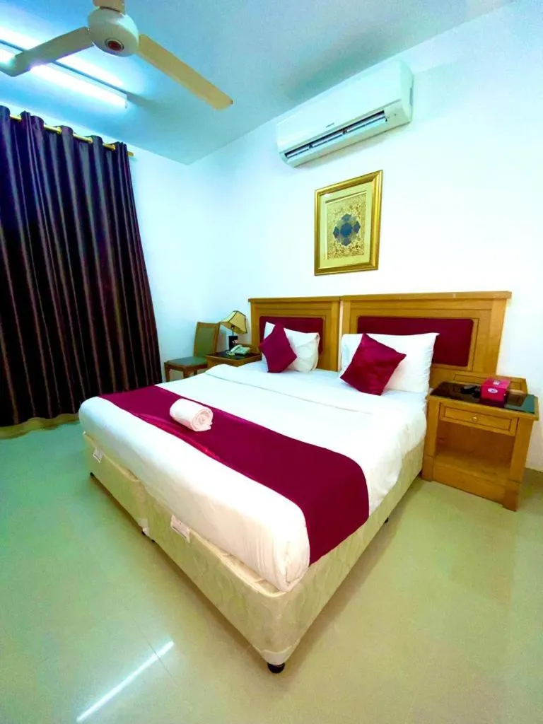 Bedroom, Bed in Savoy Inn Hotel Apartments