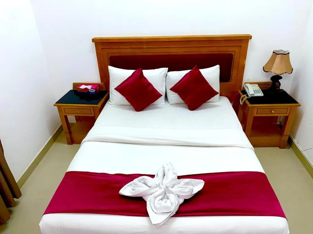 Bedroom, Bed in Savoy Inn Hotel Apartments