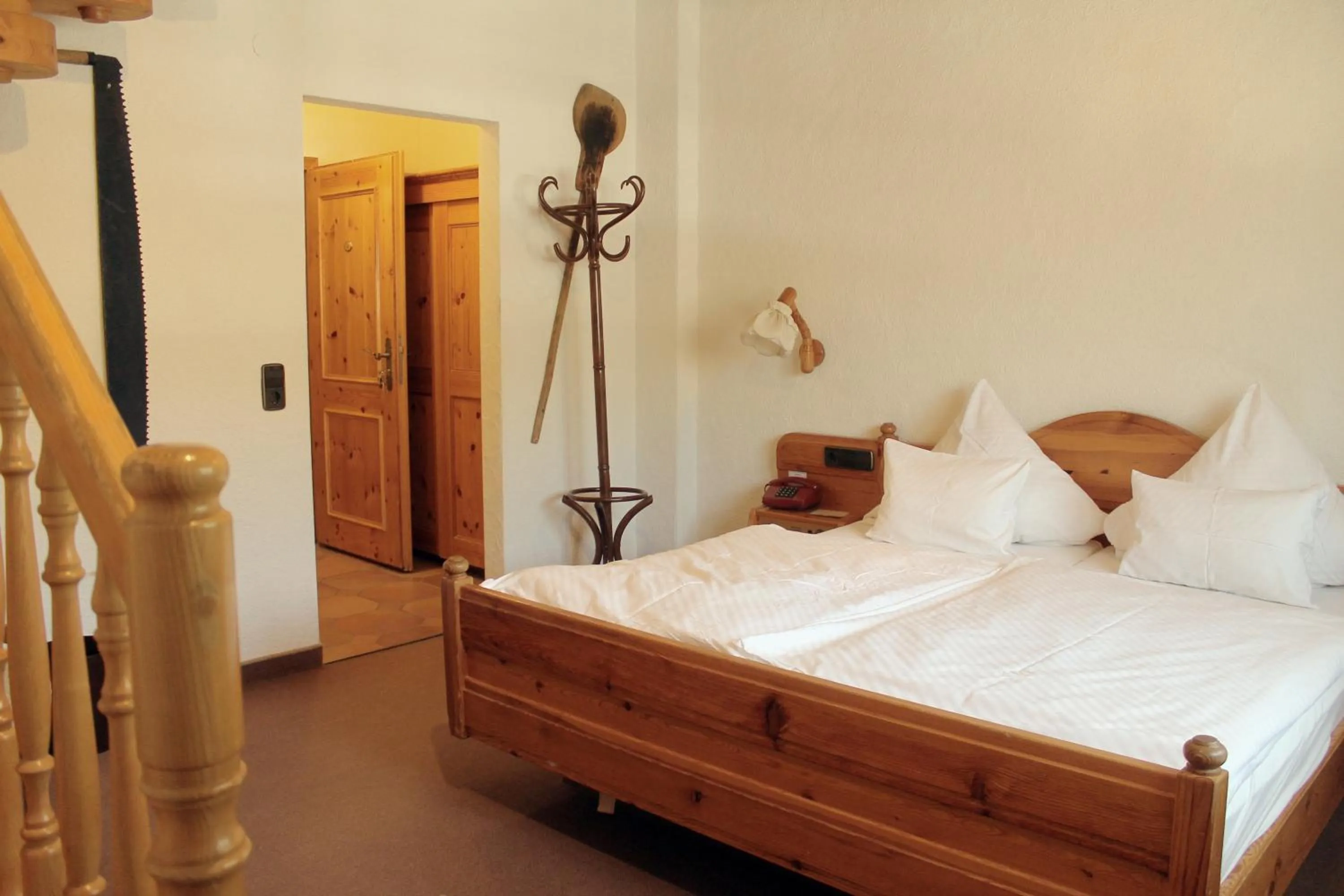 Bed in Erlebnisgastronomie Lochmuhle