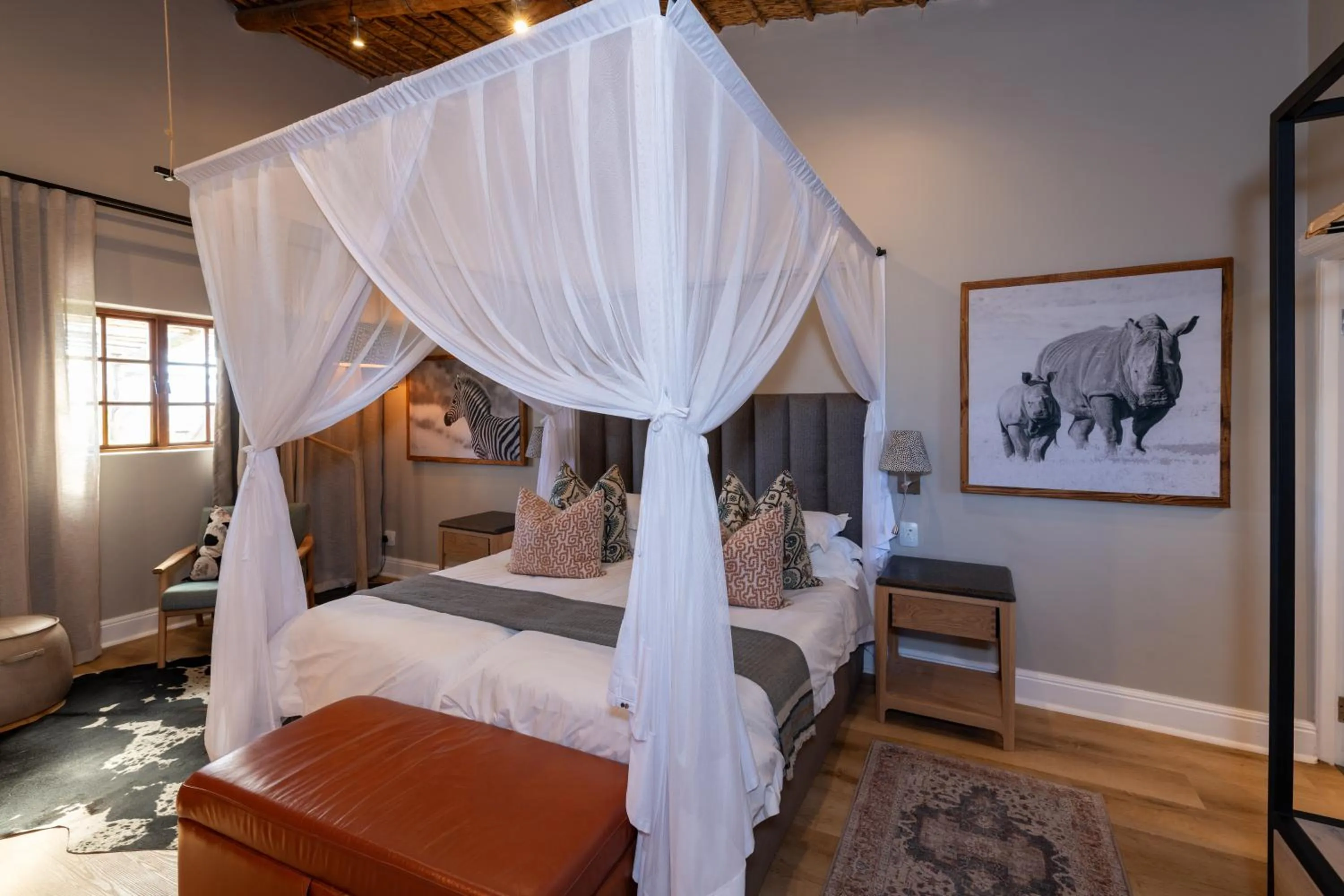 Property building, Bed in Garden Route Game Lodge