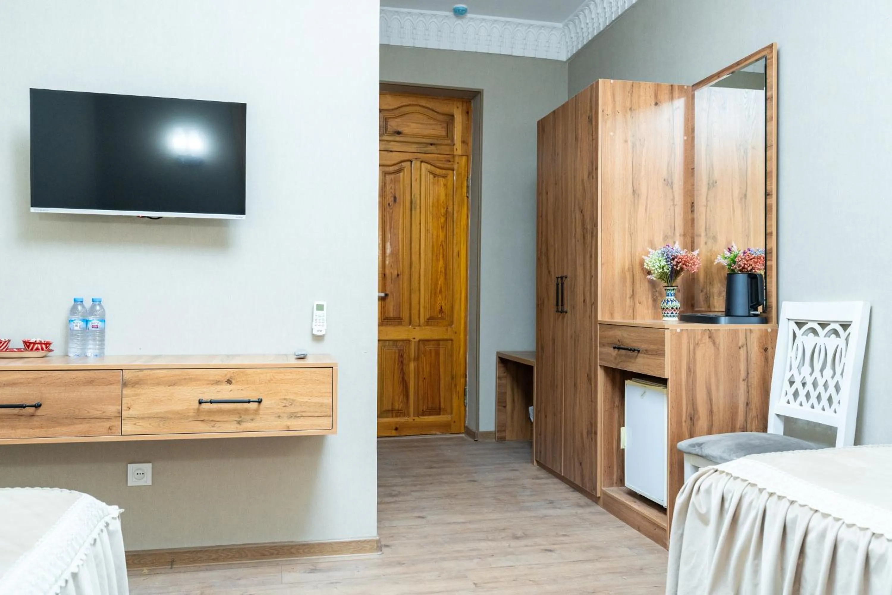 TV and multimedia in Hotel Caravan Serail