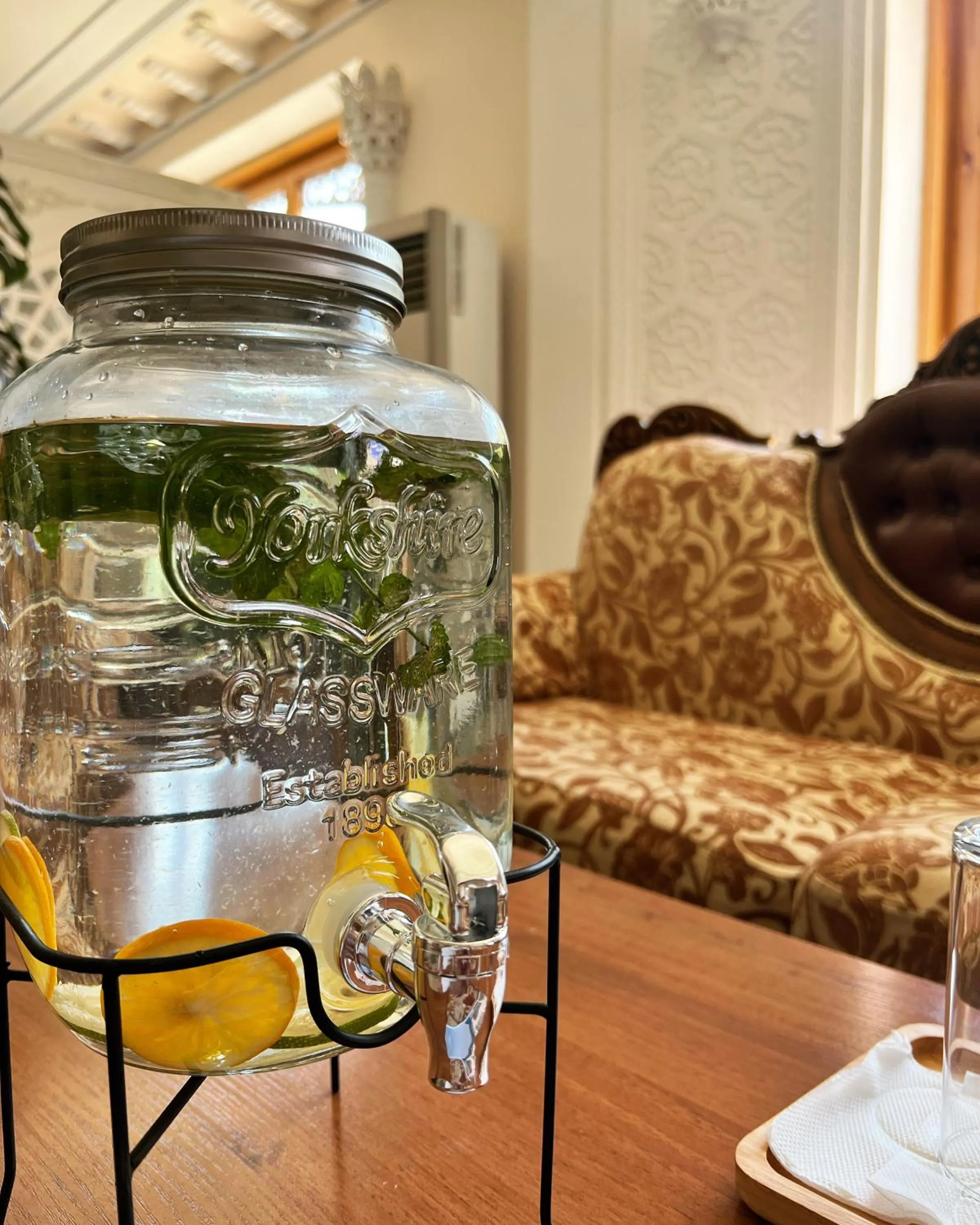 Living room in Hotel Caravan Serail