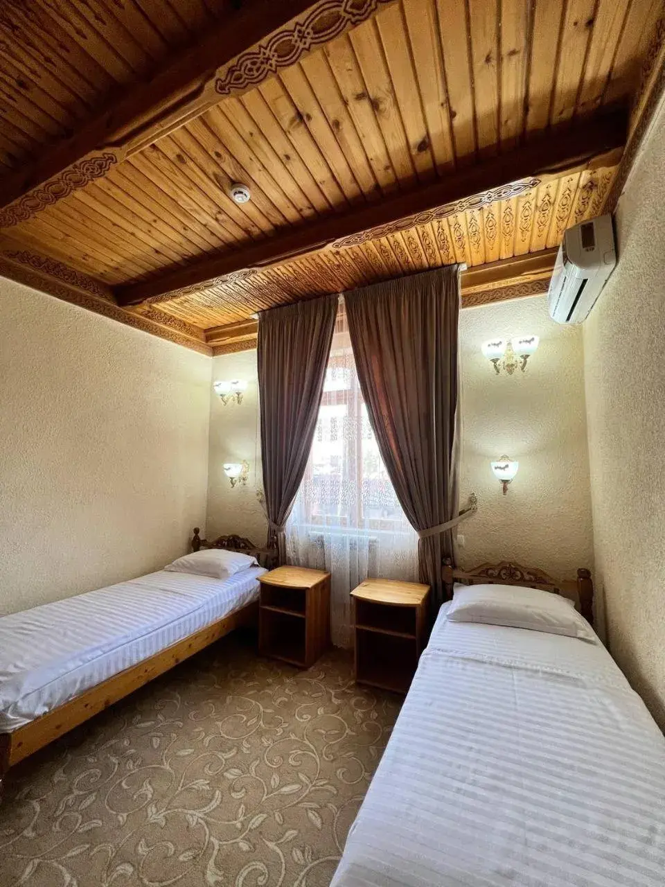 Twin Room - single occupancy in Hotel Caravan Serail Twin Room - single occupancy in Hotel Caravan Serail
