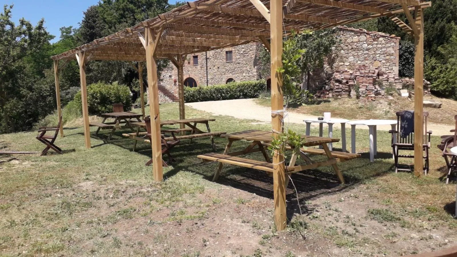 Patio in Hotel Giogliano