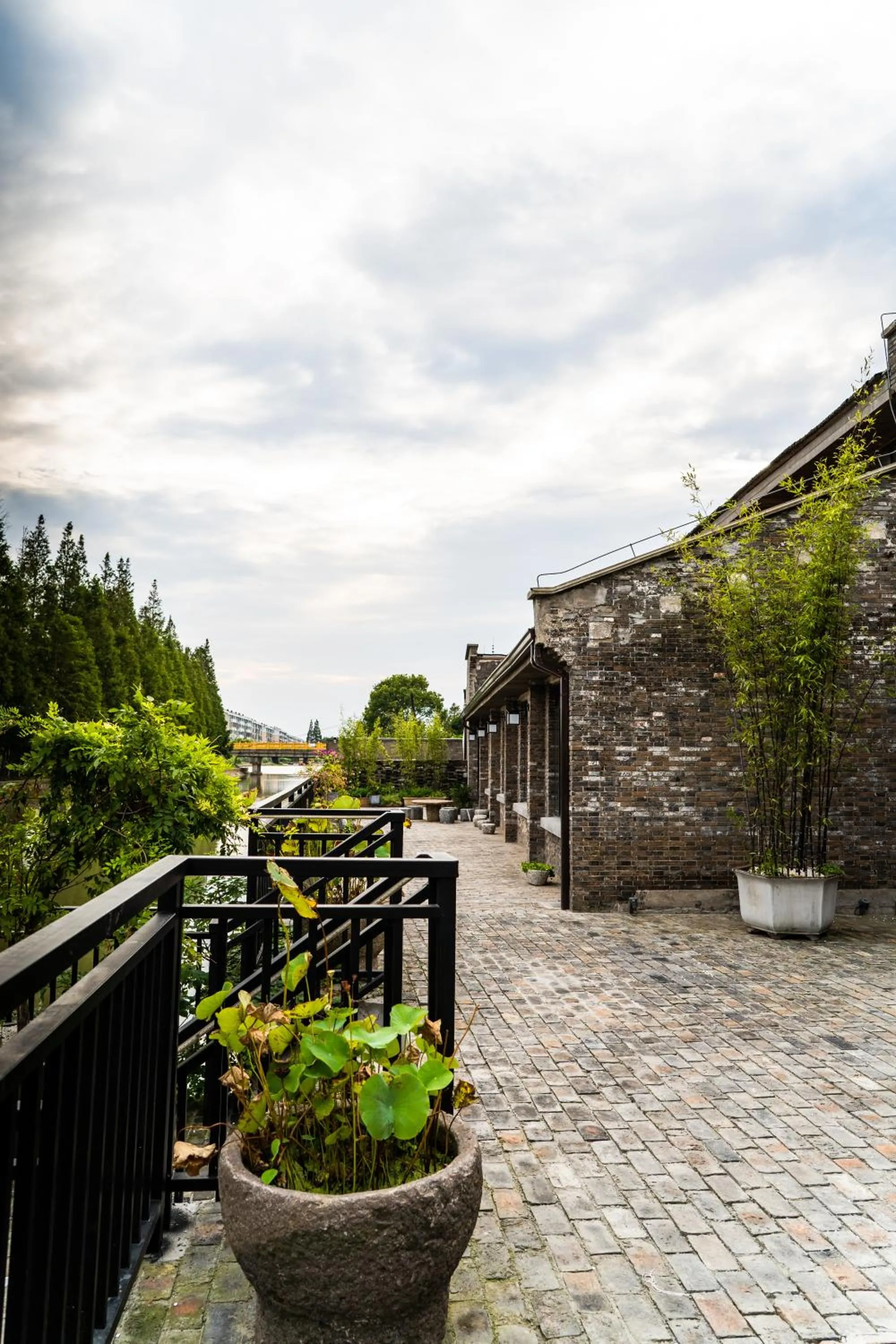 Property building in Lin Ting Holiday Hotel Pudong Airport