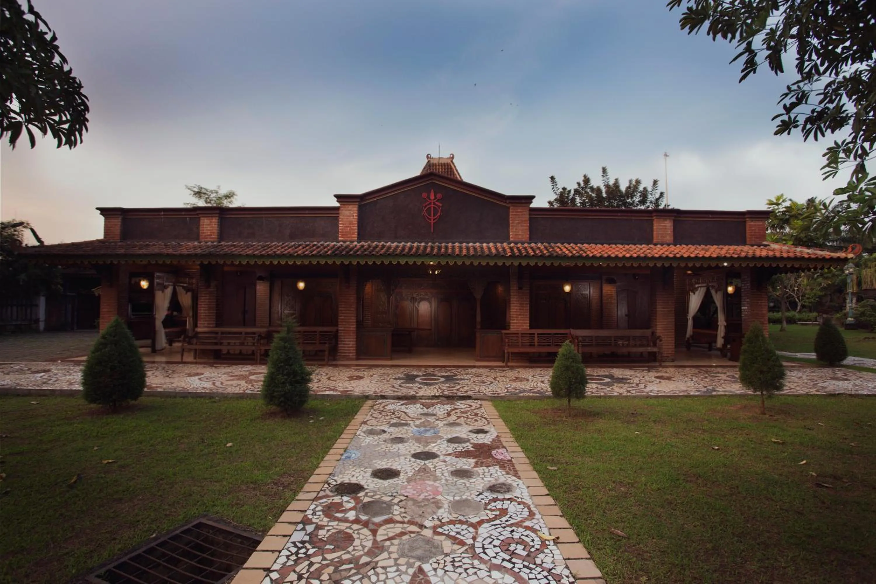 Banquet/Function facilities in Melva Balemong