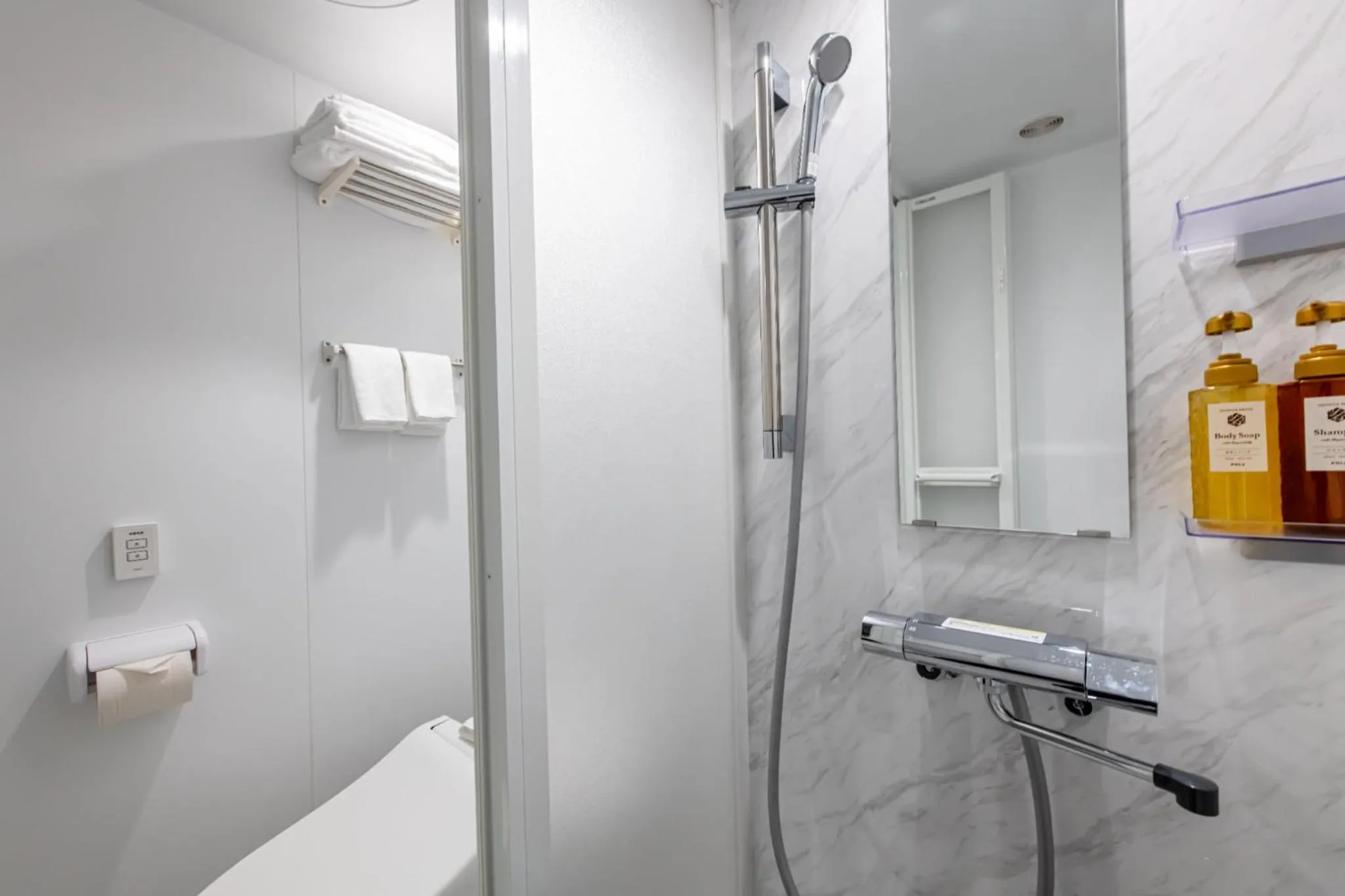 Shower in Cityroute Hotel