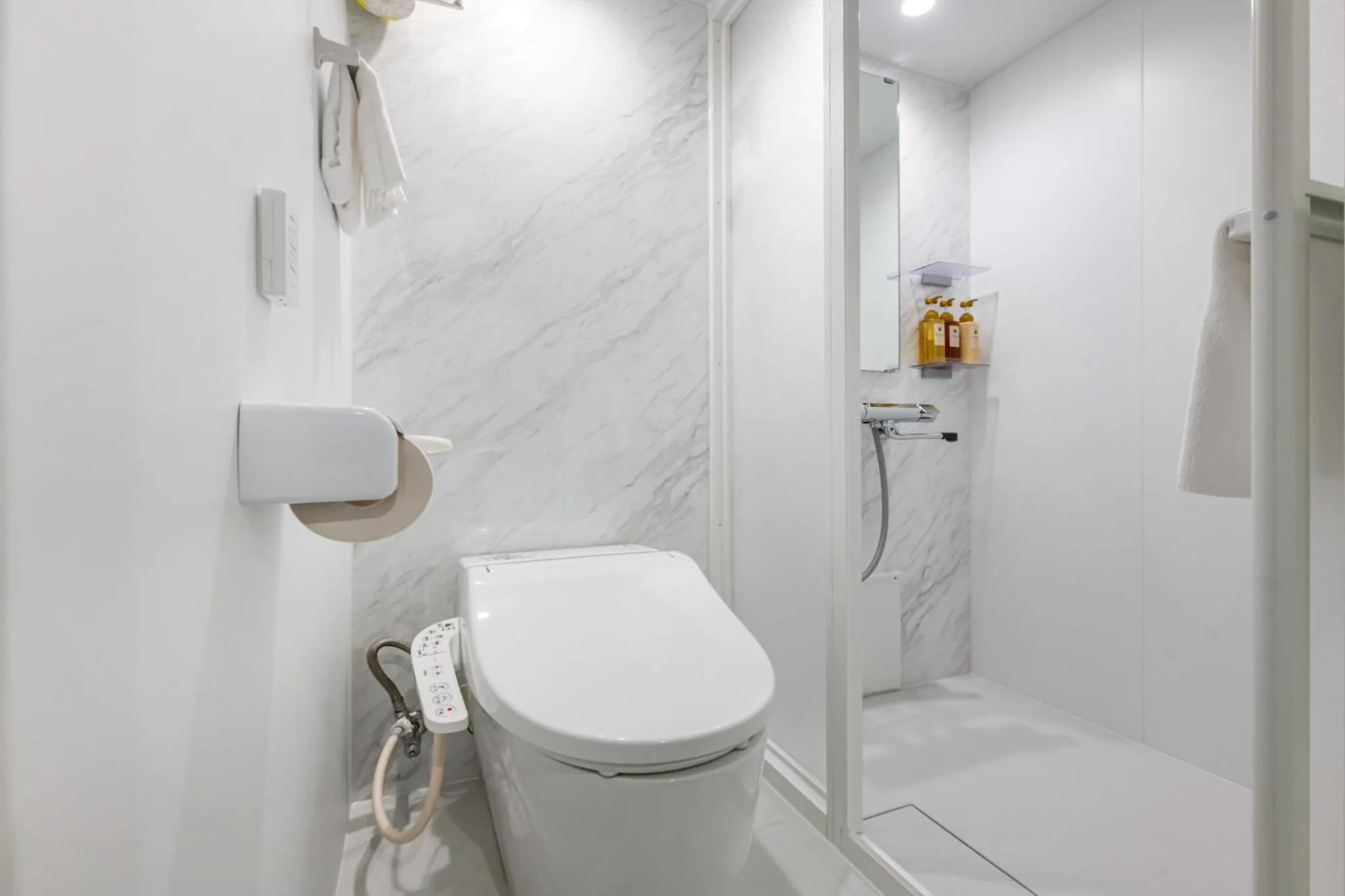 Shower in Cityroute Hotel