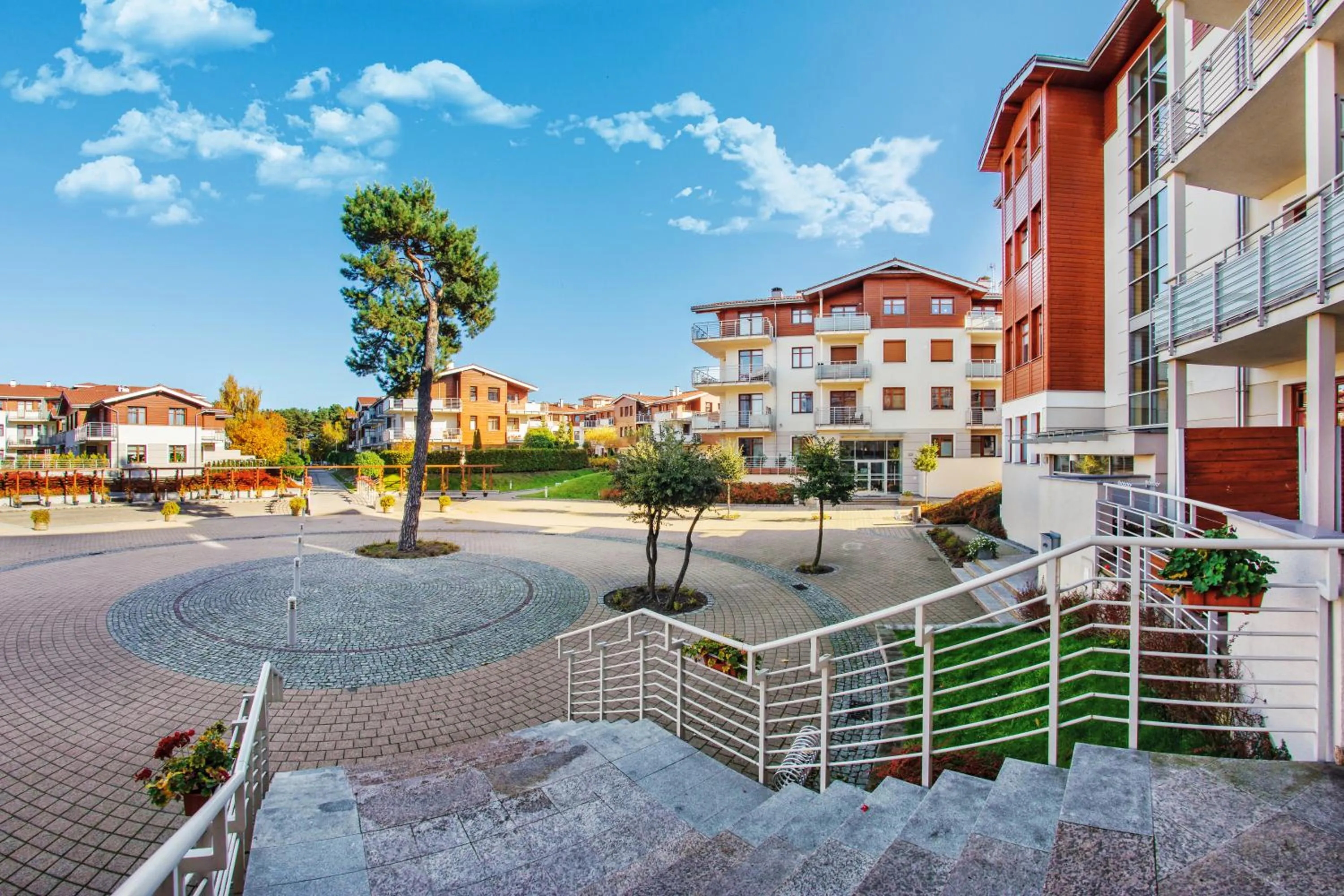 Decorative detail in Neptun Park, Sun & Snow
