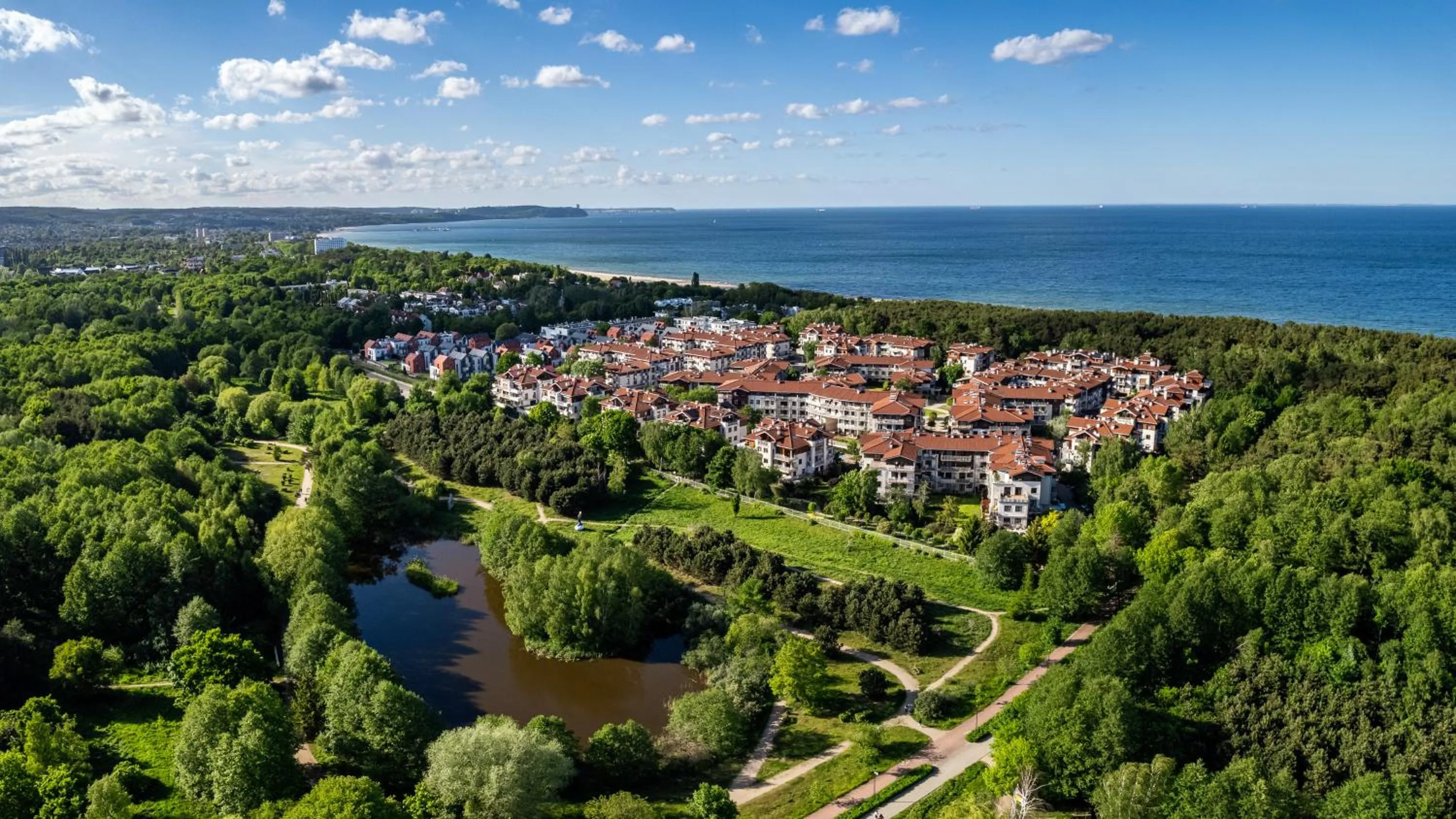 Property building in Neptun Park, Sun & Snow