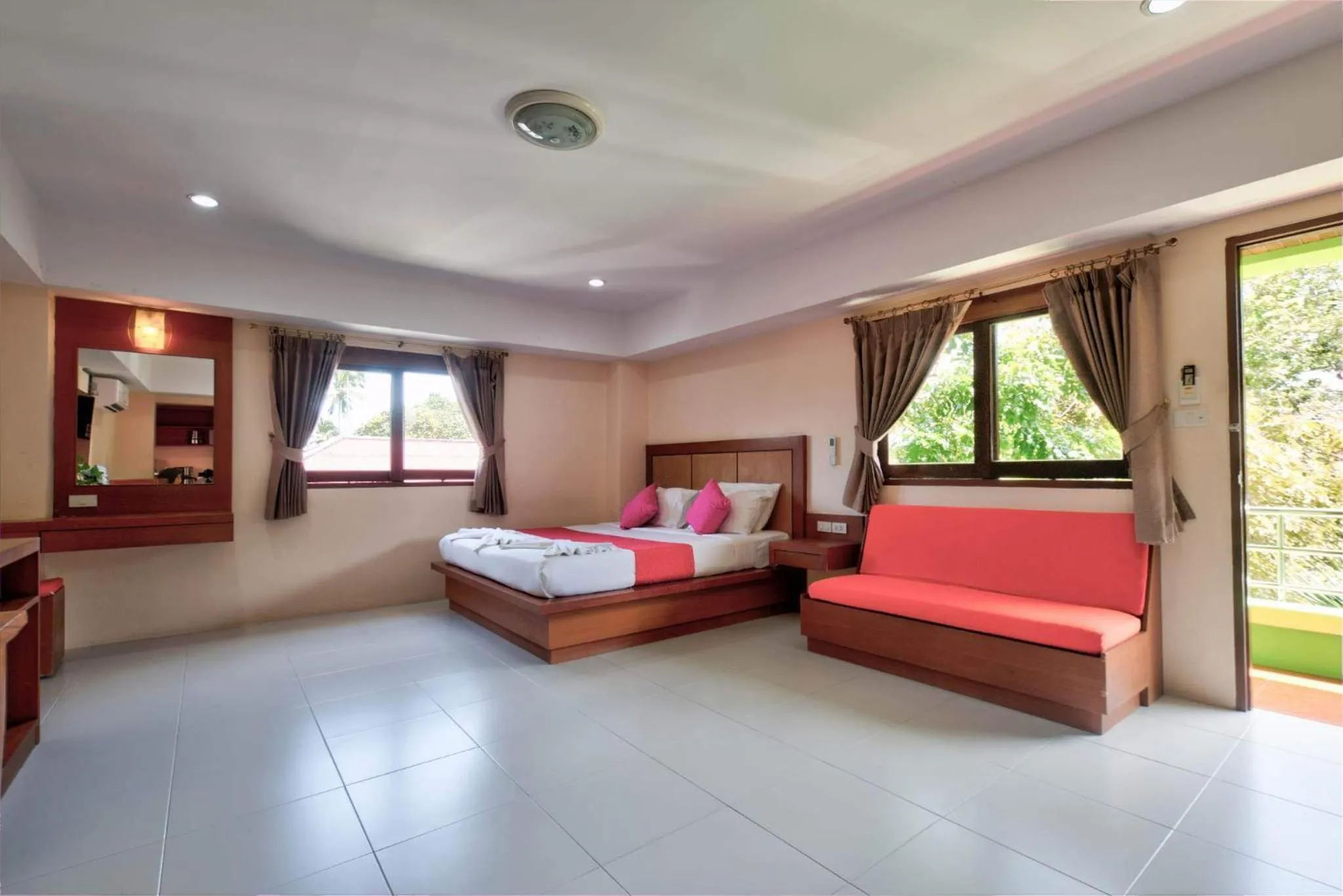 Bed in Rak Samui Residence