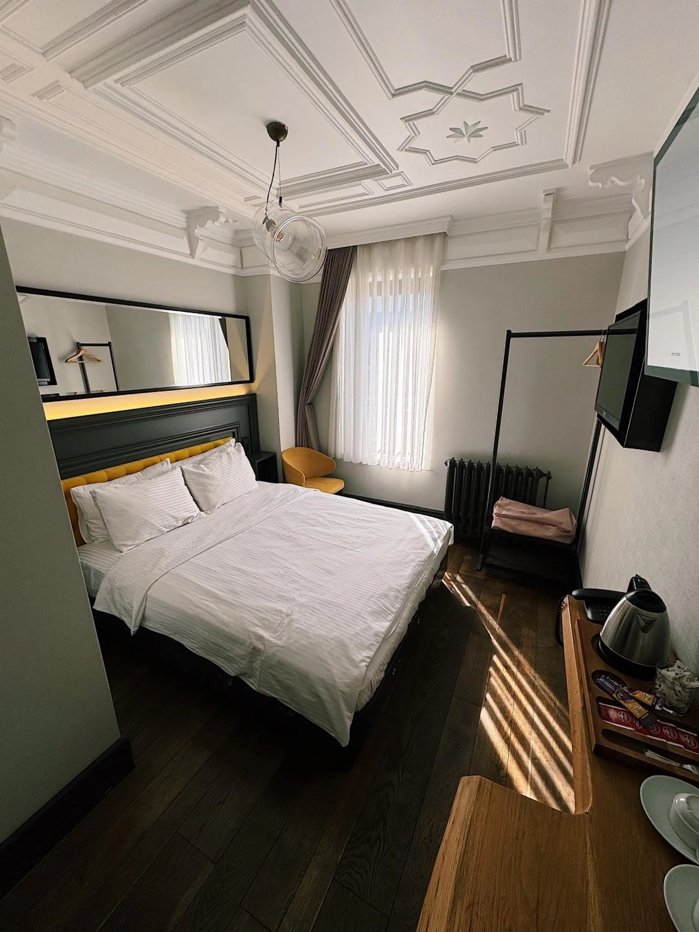 Bedroom, Bed in Taksim Avenue