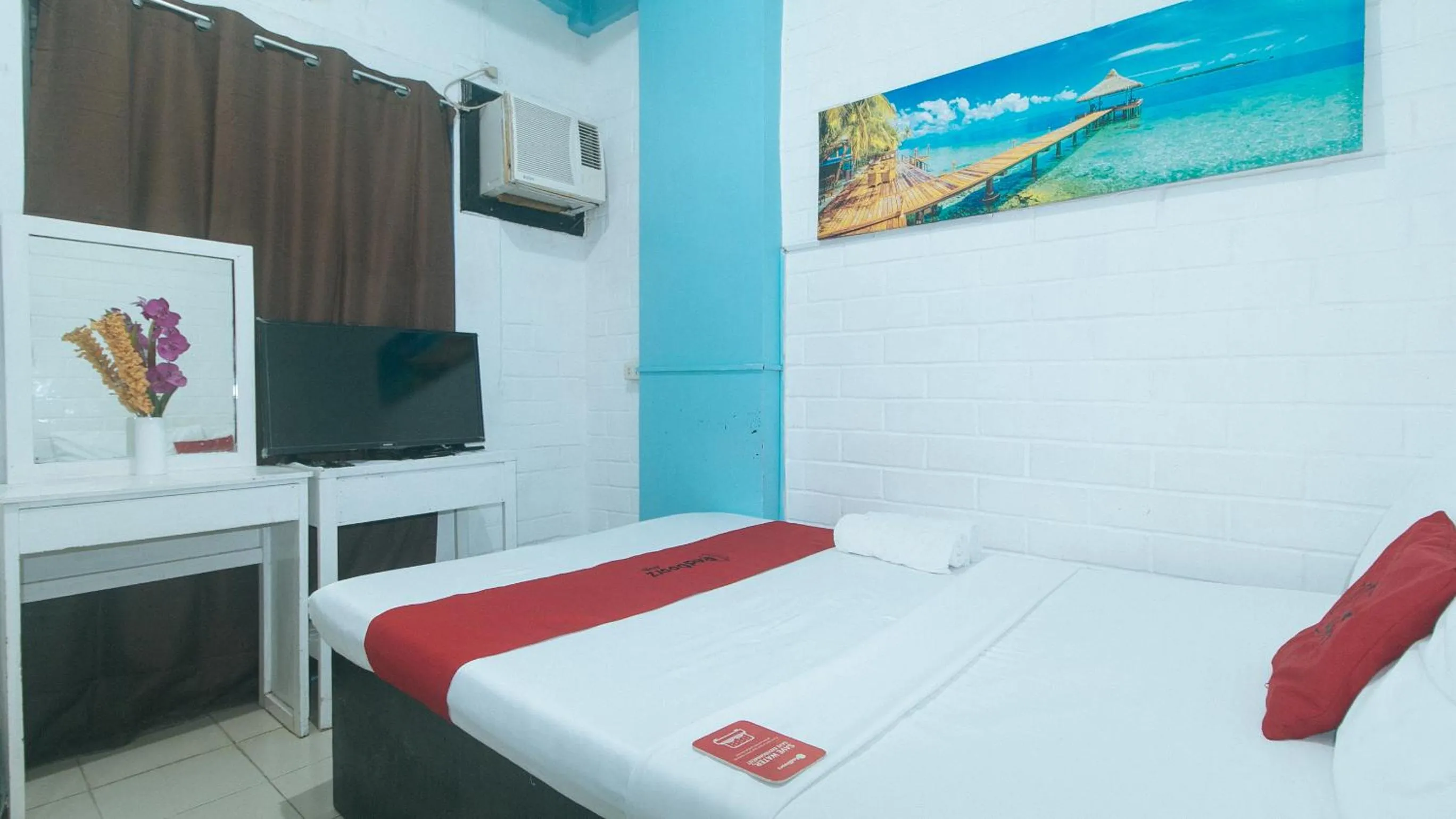 Bed in RedDoorz at La Maria Pension And Tourist Inn