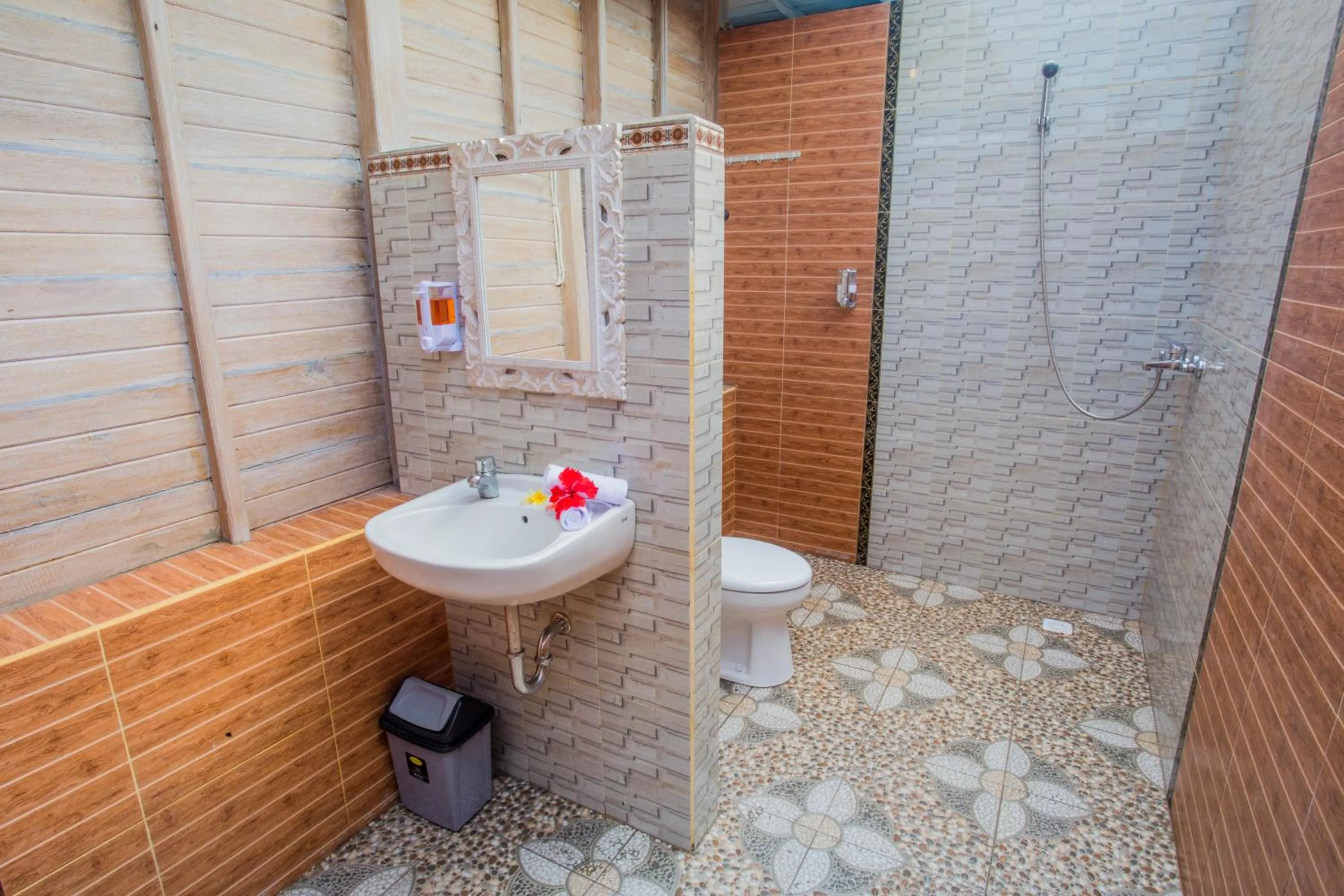 Toilet in Secret Point Huts