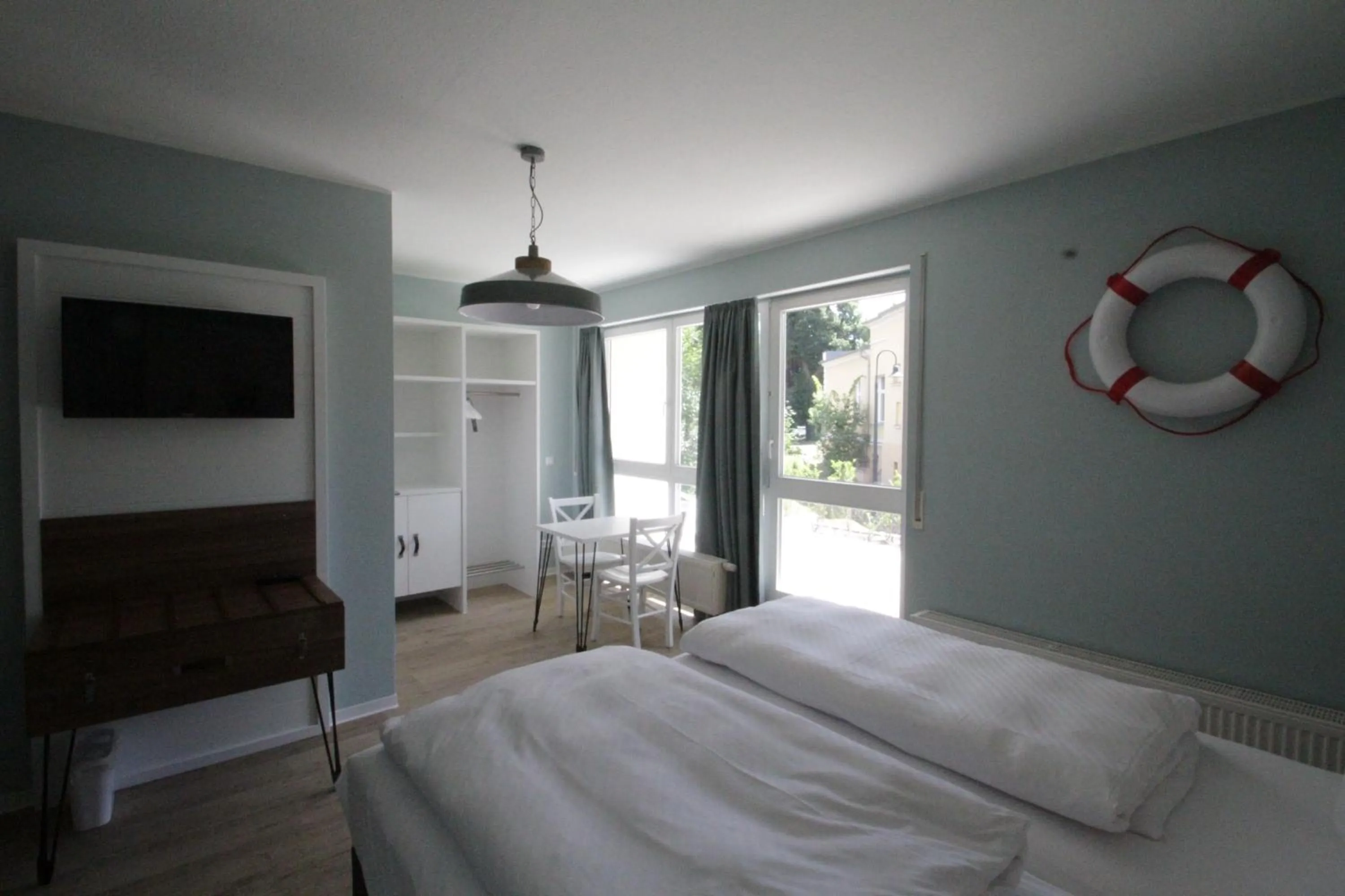 Photo of the whole room, Bed in Havelhotel