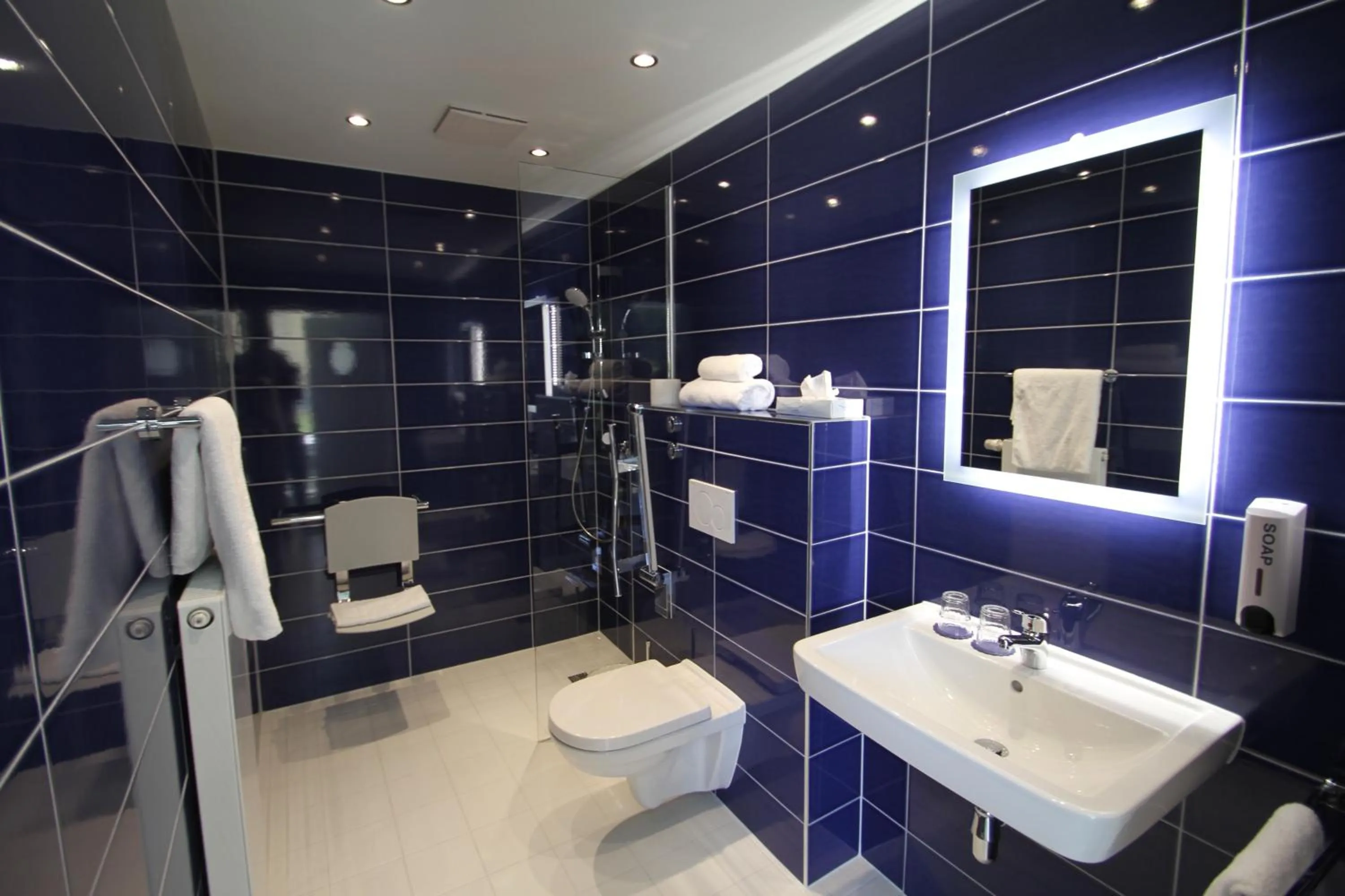 Bathroom in Havelhotel