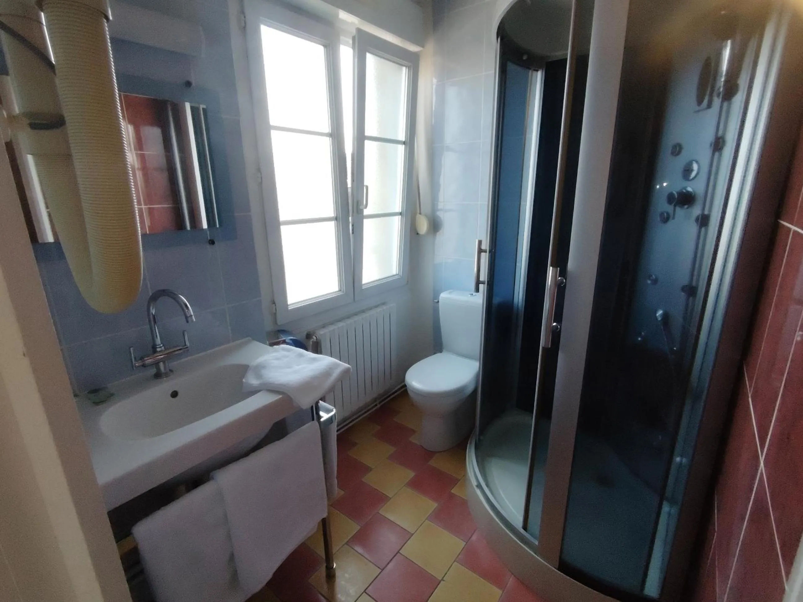 Bathroom in A La Porte Saint Jean