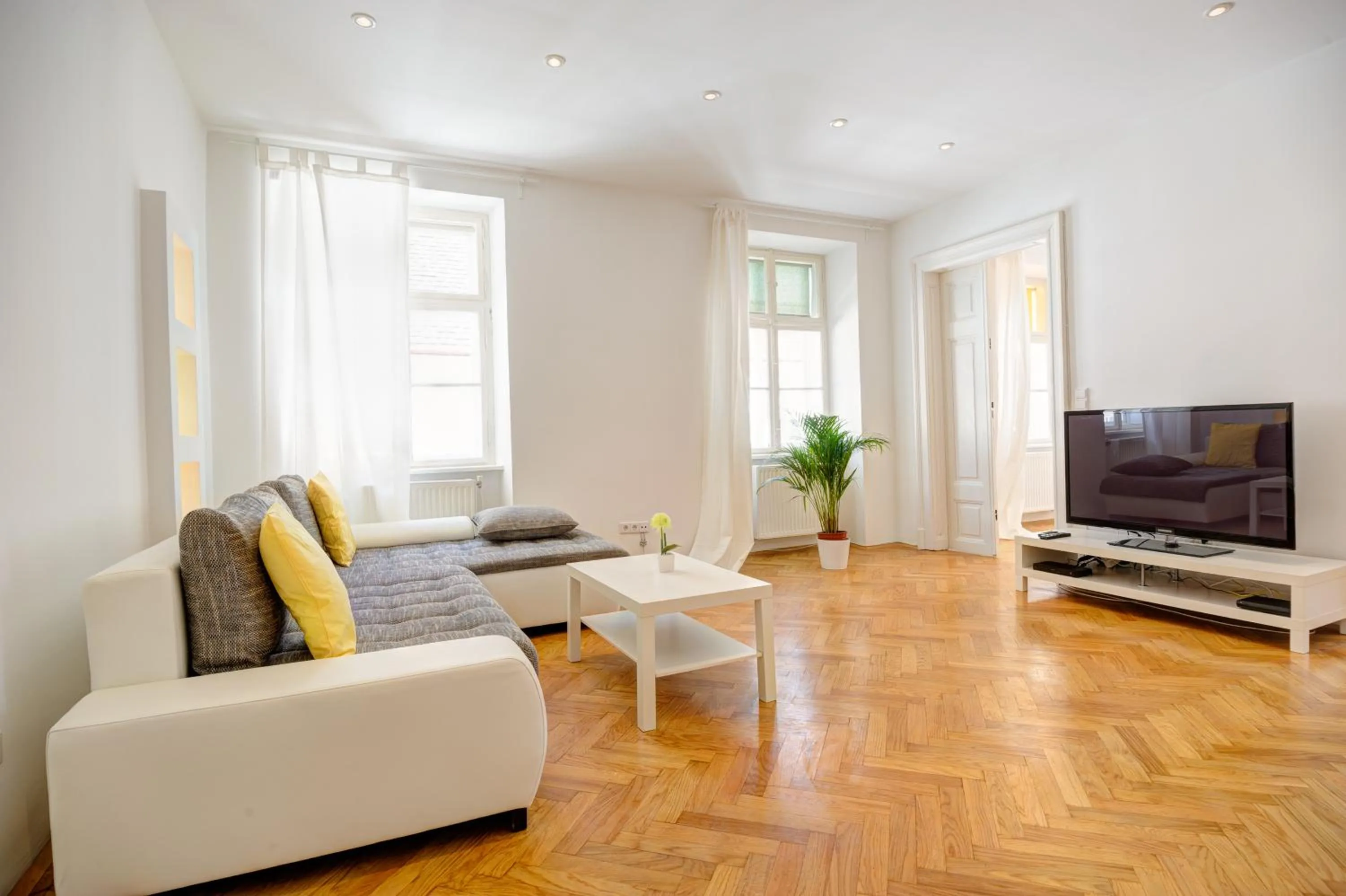 TV and multimedia in Vienna-apartment-one Schmidgasse