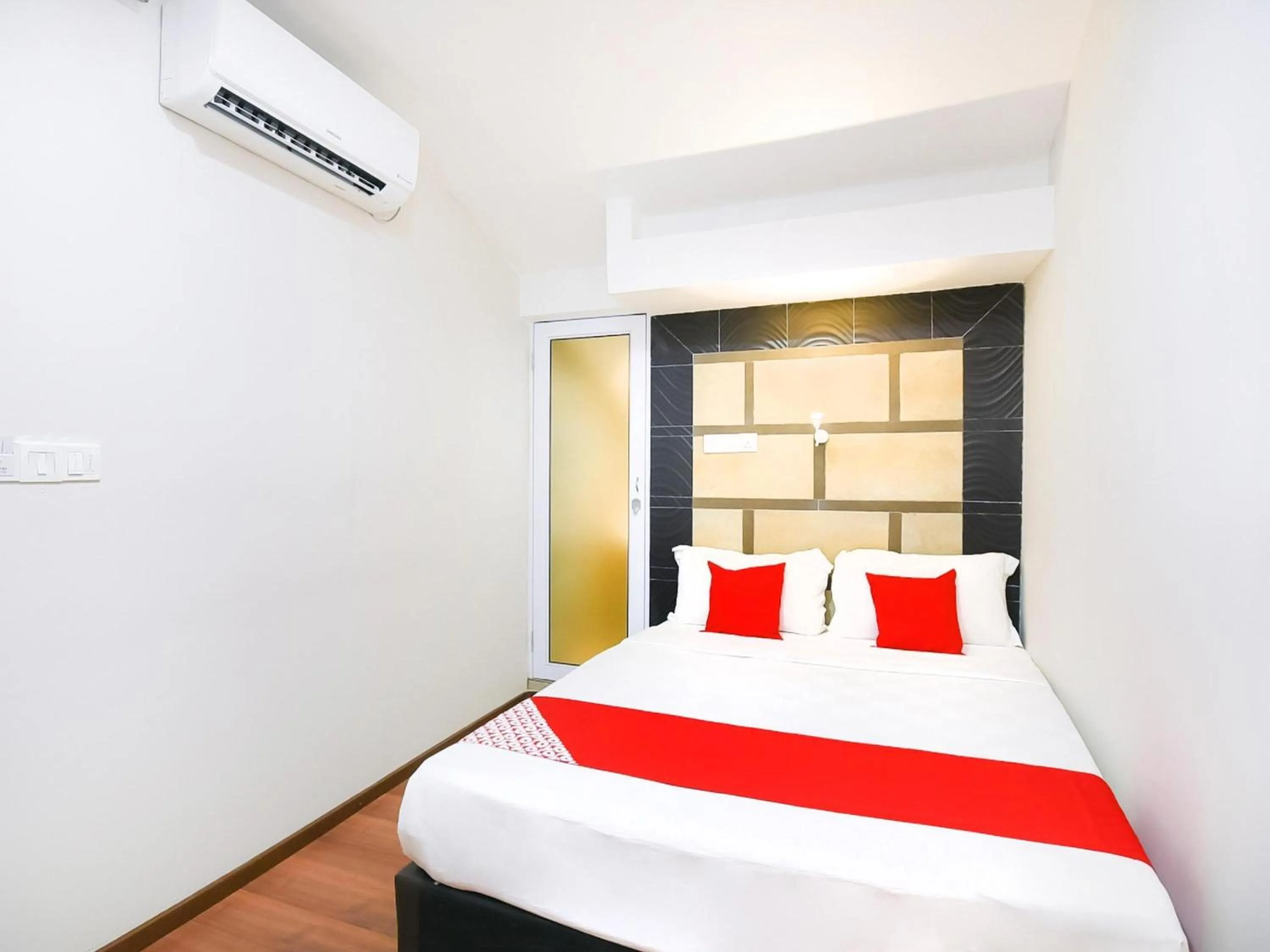 Photo of the whole room, Bed in Hotel O La Mirina Boutique Inn