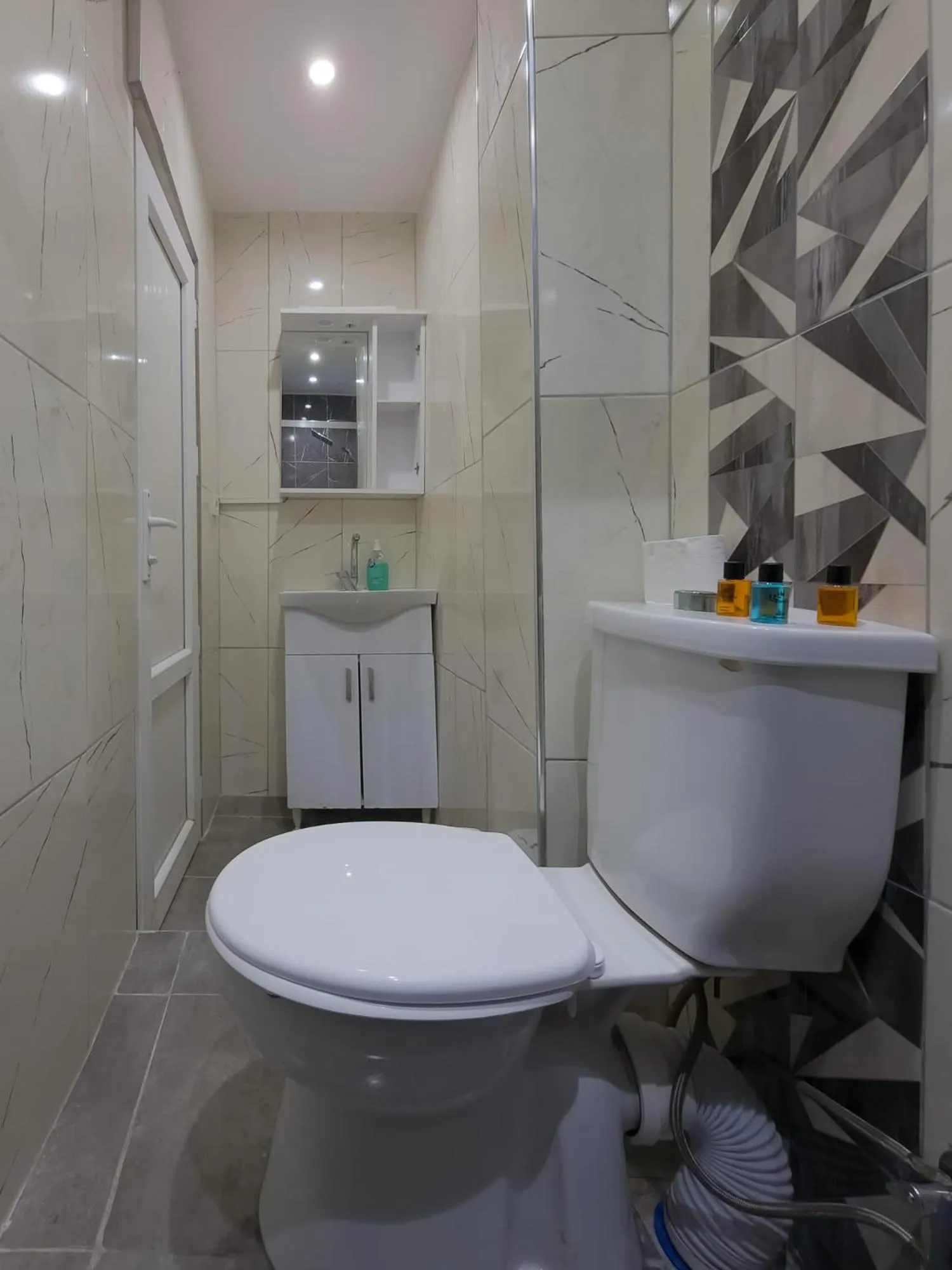 Toilet in Taksim Hostel Green House Istanbul