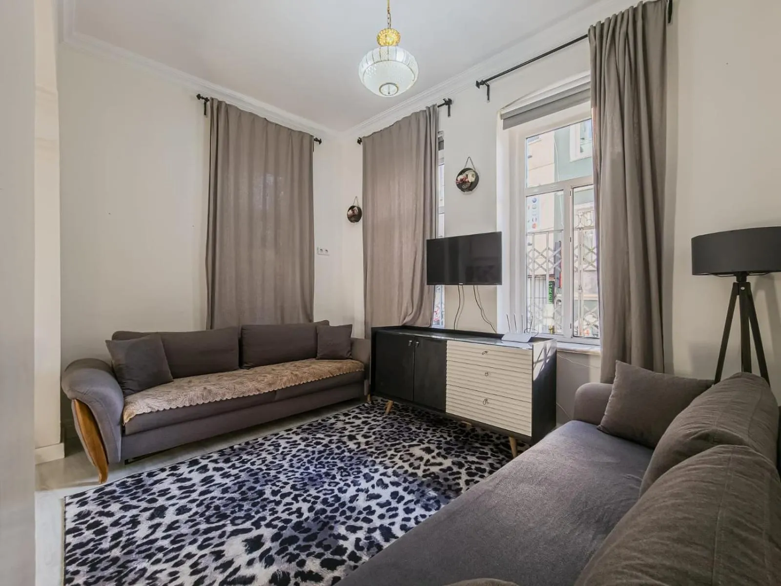 Living room, Bed in Taksim Hostel Green House Istanbul